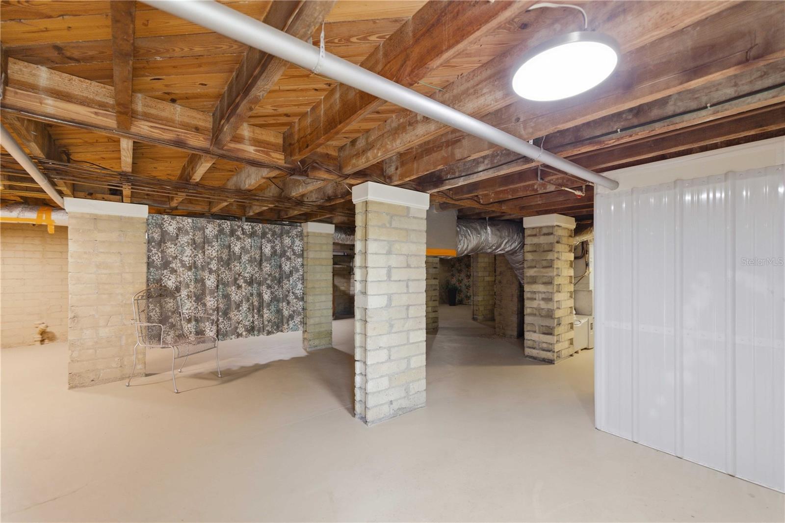 Image 21 of 40 For 923 2nd Street