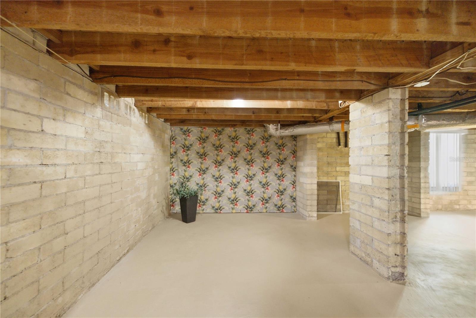 Image 24 of 40 For 923 2nd Street