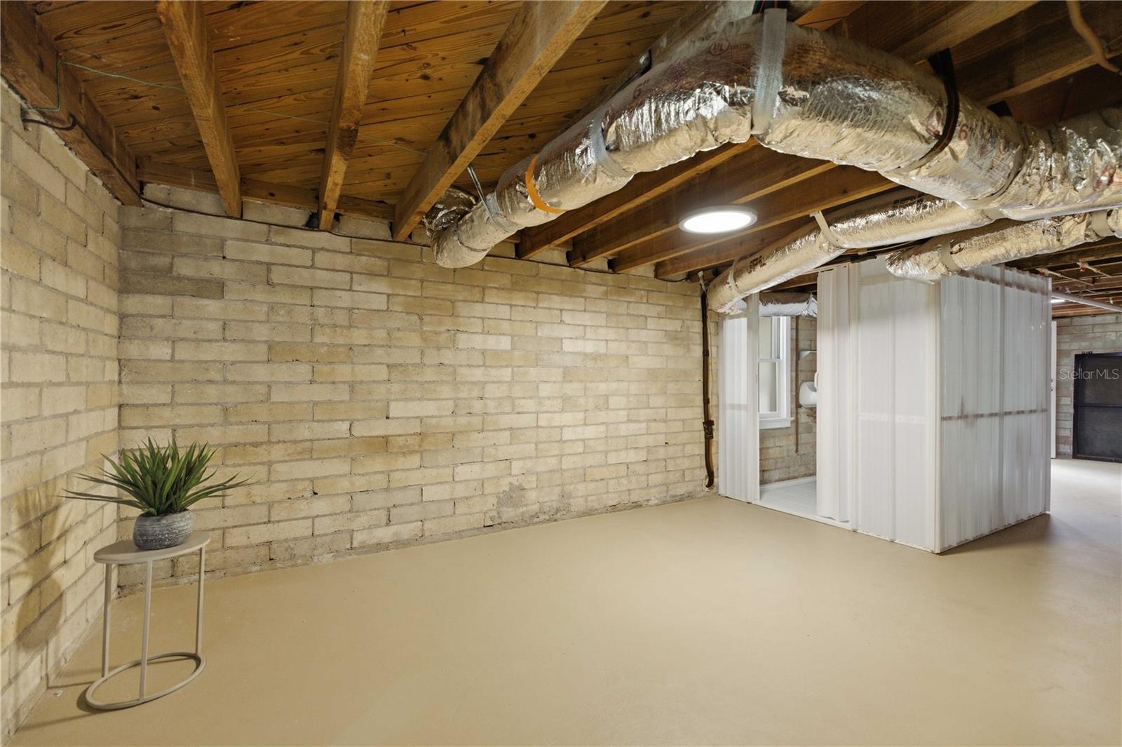 Image 25 of 40 For 923 2nd Street