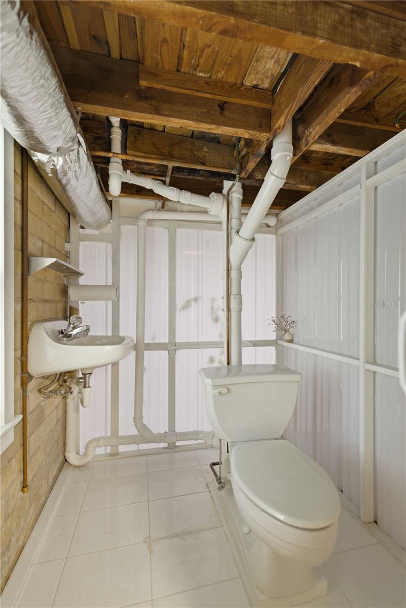 Image 26 of 40 For 923 2nd Street