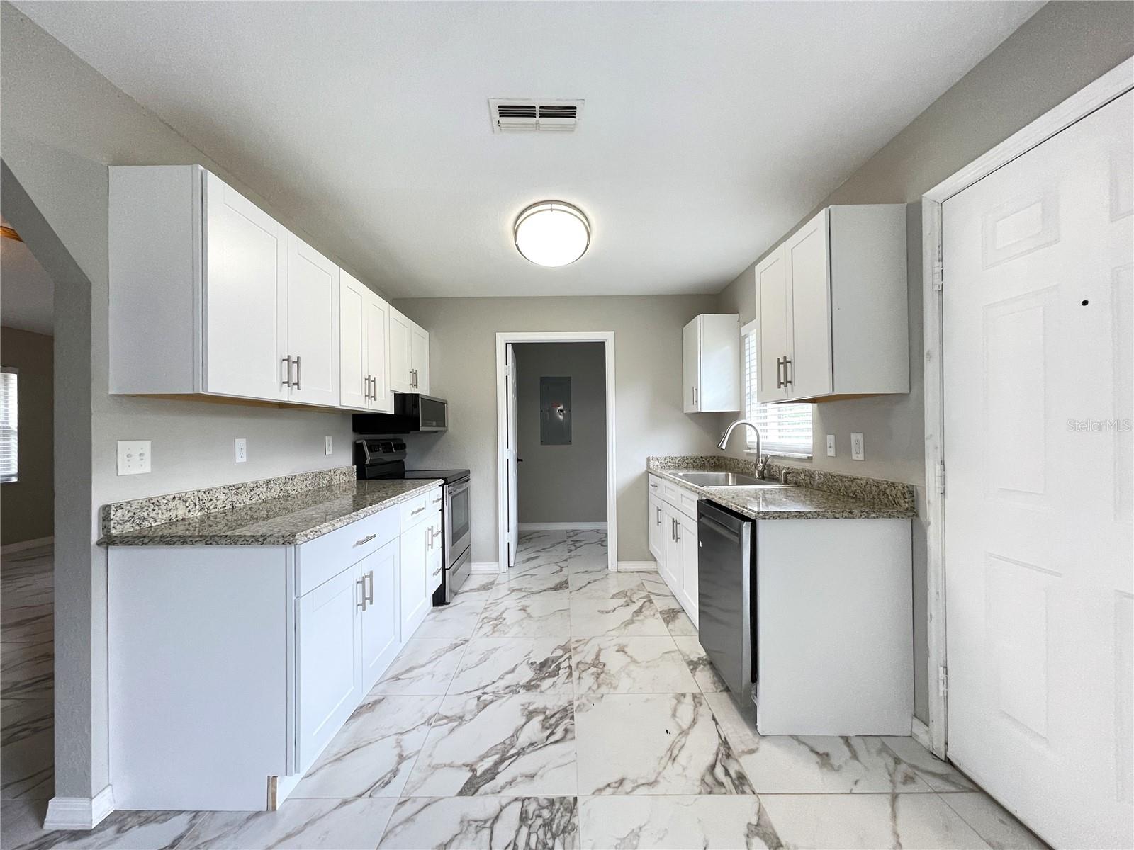 Image 5 of 23 For 4250 26th Terrace