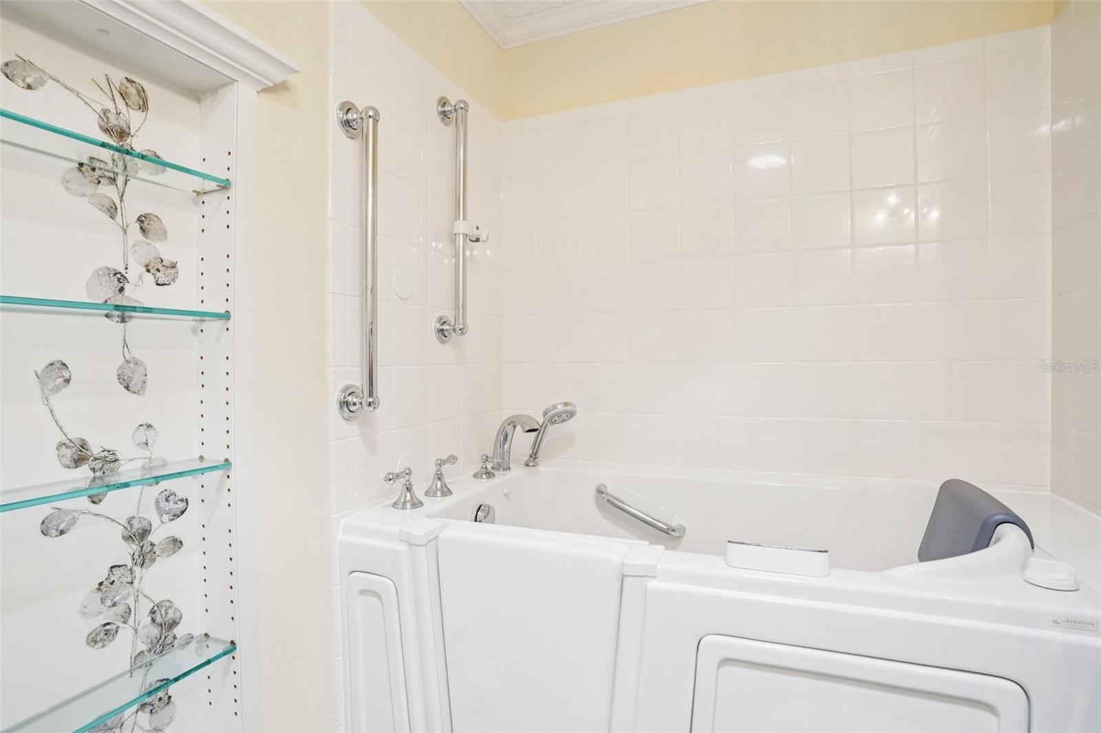 Image 25 of 40 For 9469 176th Saffold Street