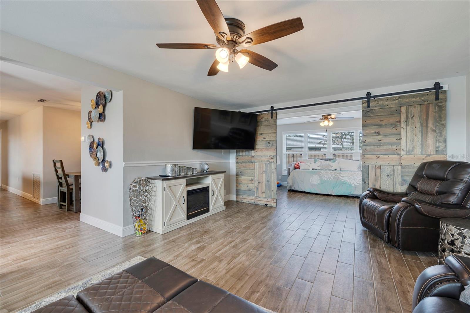 Image 19 of 46 For 242 176th Avenue E