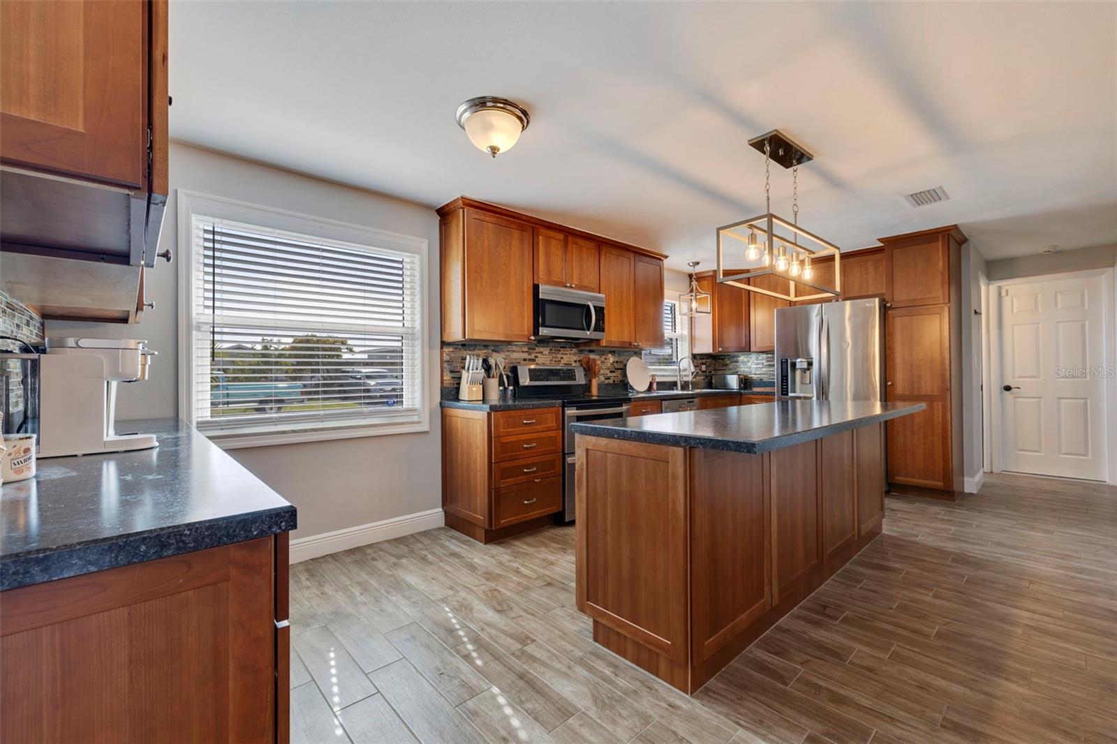 Image 25 of 46 For 242 176th Avenue E