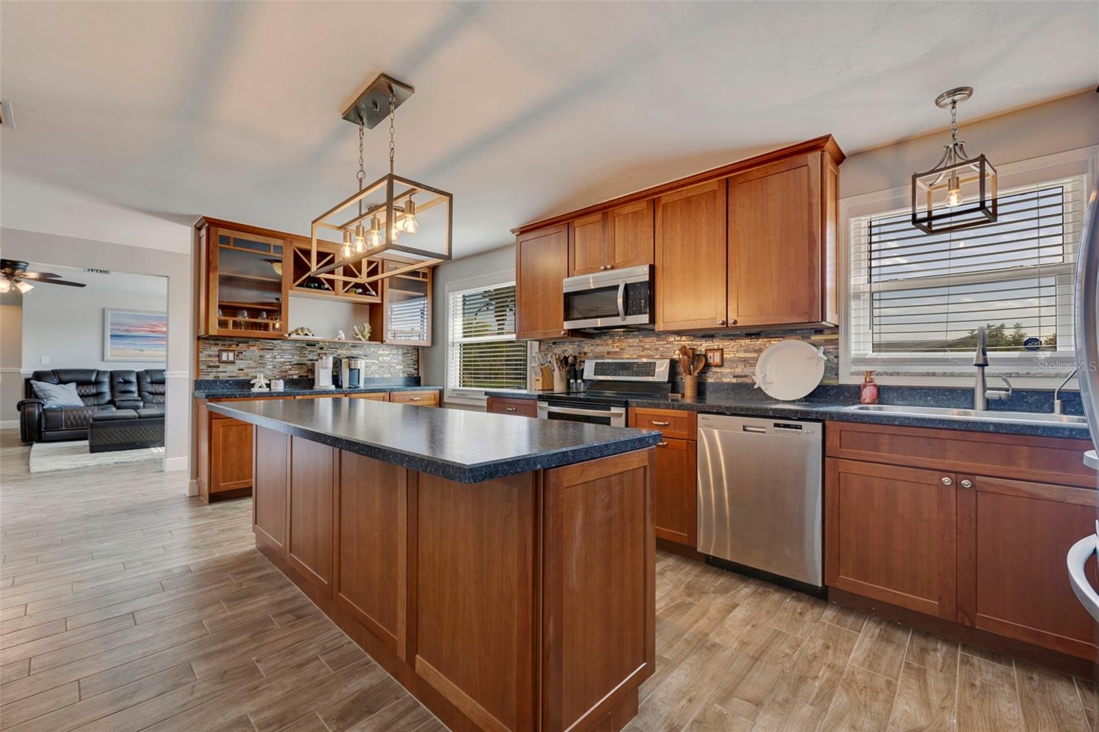 Image 27 of 46 For 242 176th Avenue E