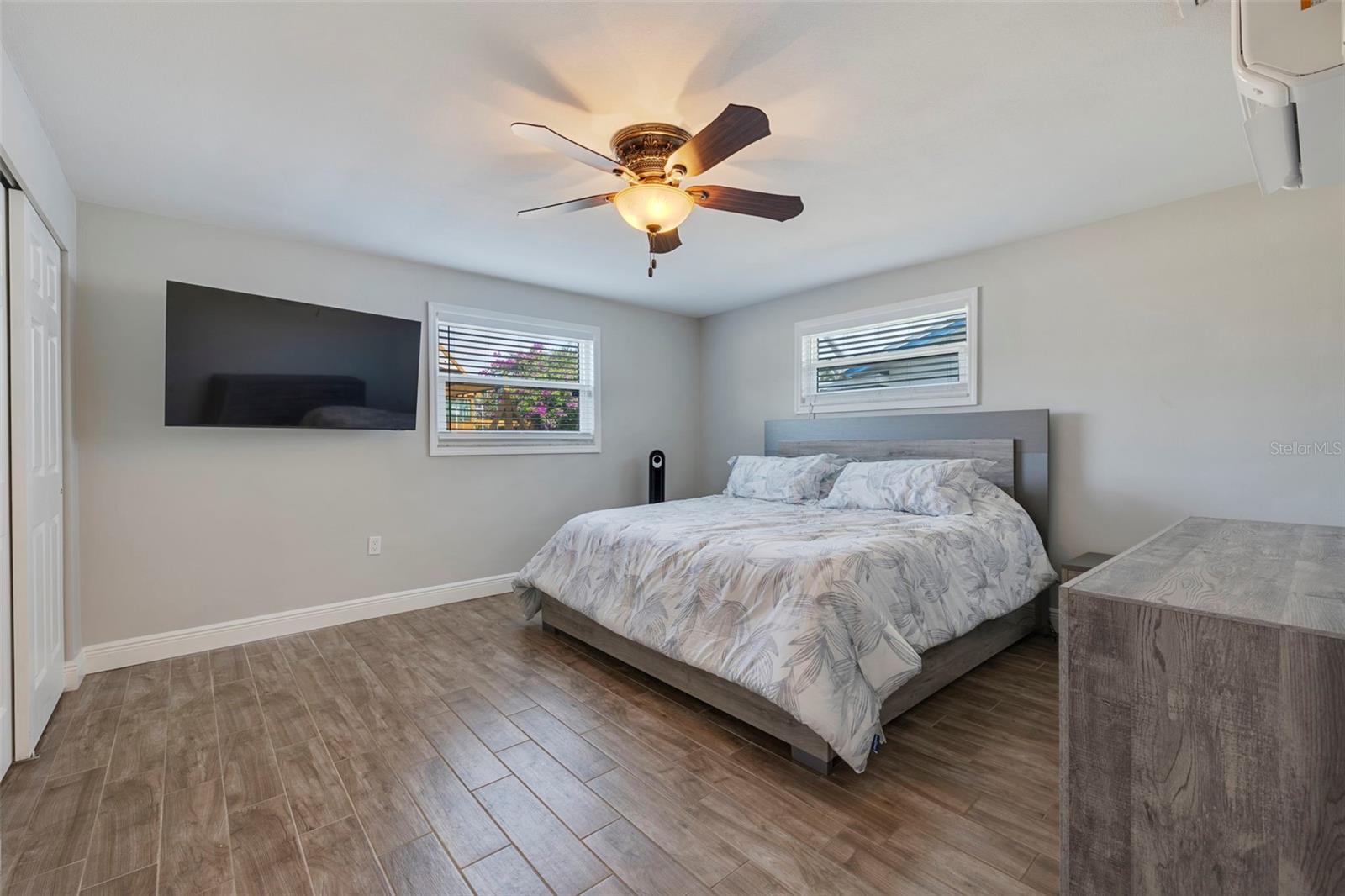 Image 31 of 46 For 242 176th Avenue E