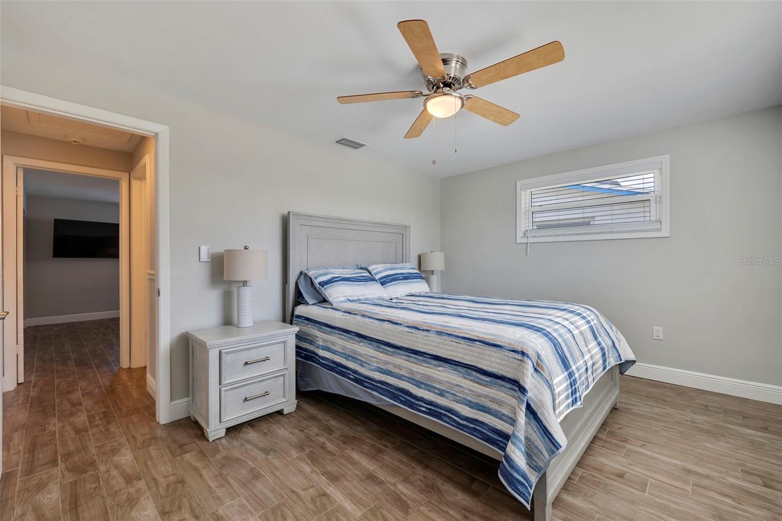 Image 36 of 46 For 242 176th Avenue E