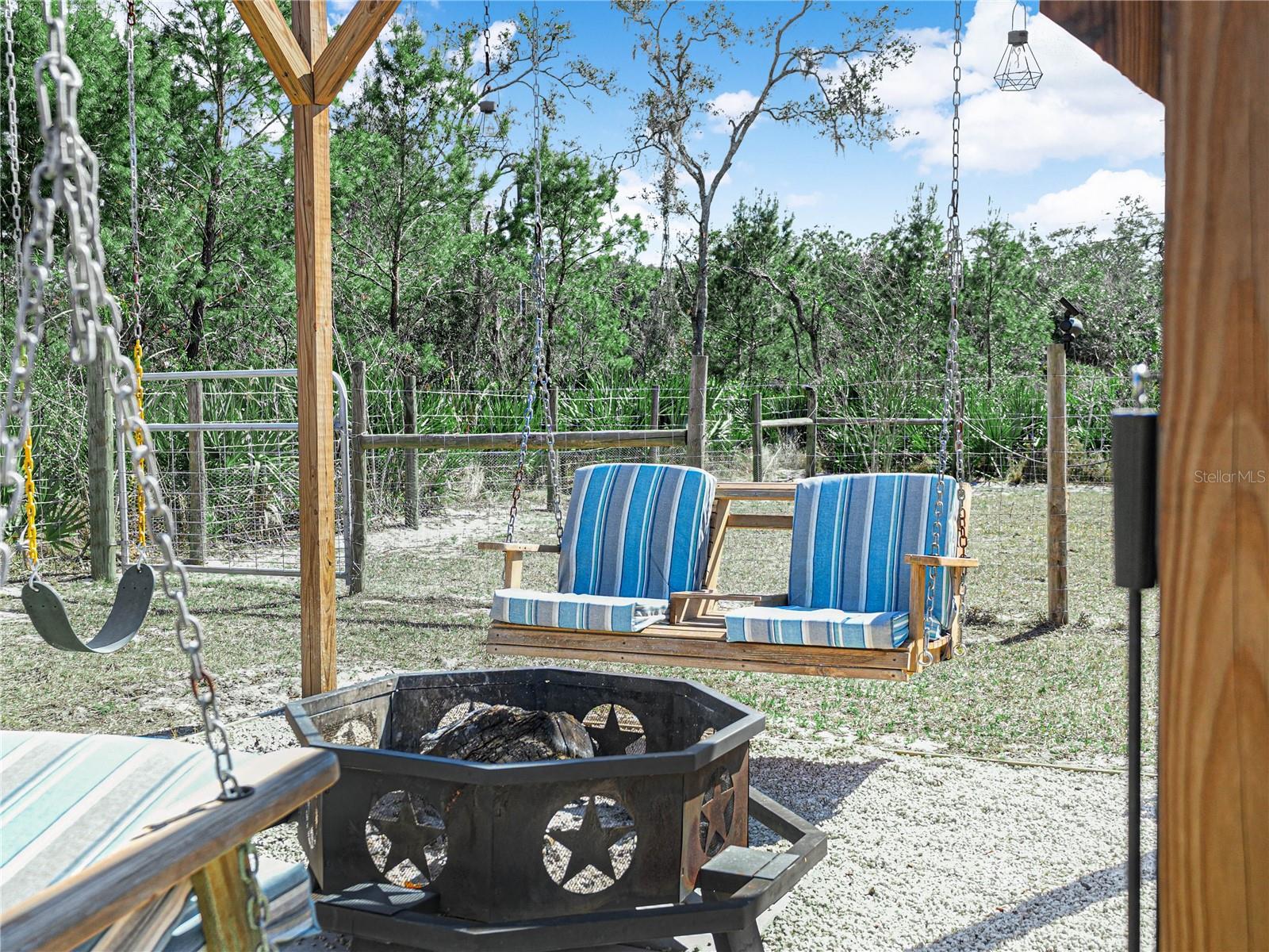 Image 29 of 41 For 13330 Christy Street