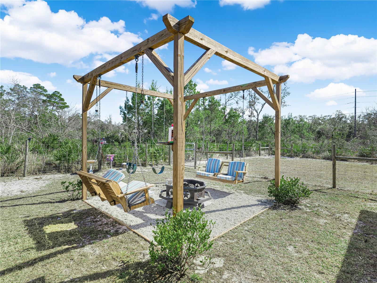 Image 5 of 41 For 13330 Christy Street