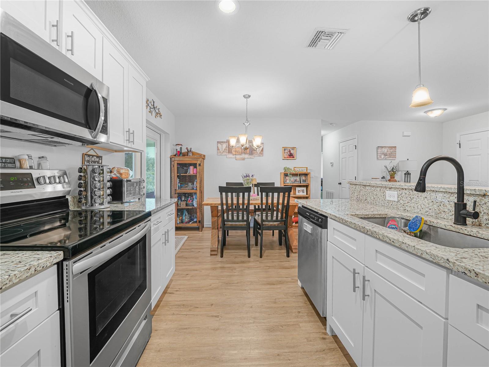 Image 7 of 41 For 13330 Christy Street