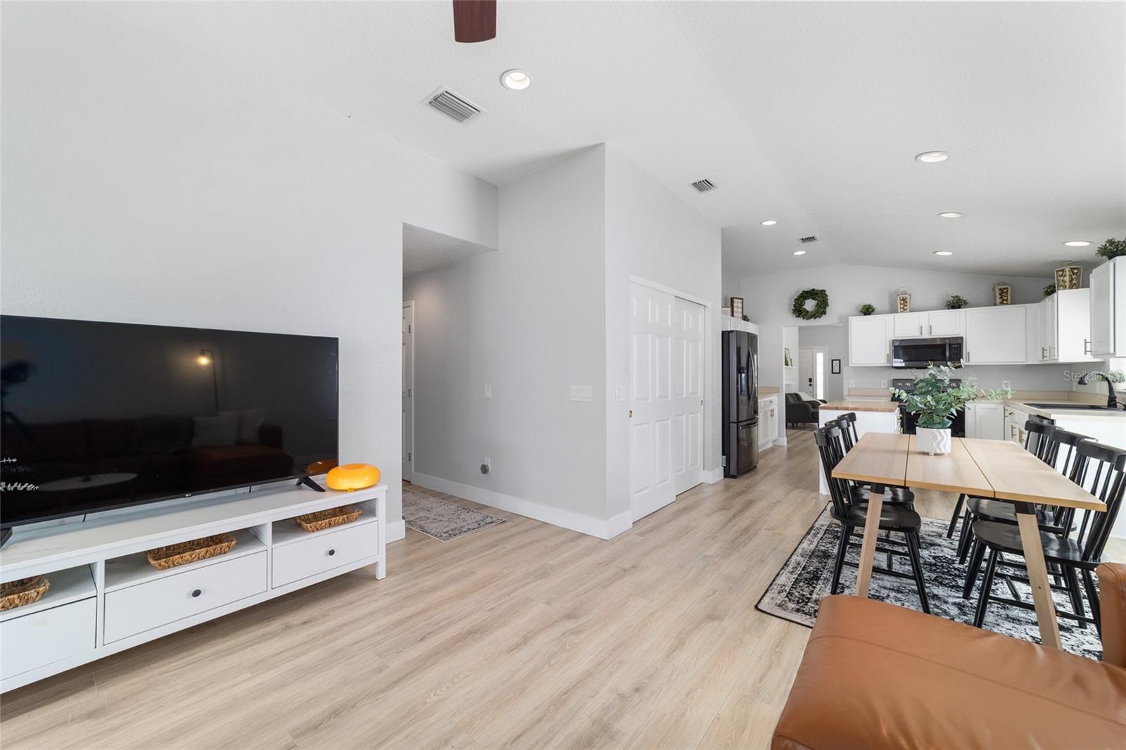 Image 35 of 68 For 5669 41st Street