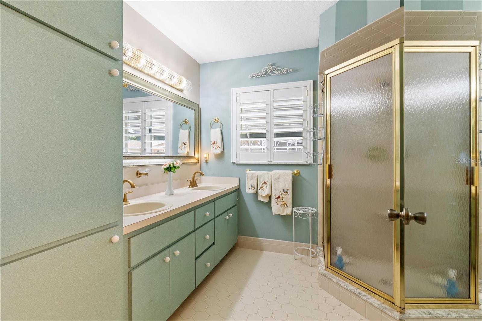 Image 22 of 52 For 17990 100th Terrace