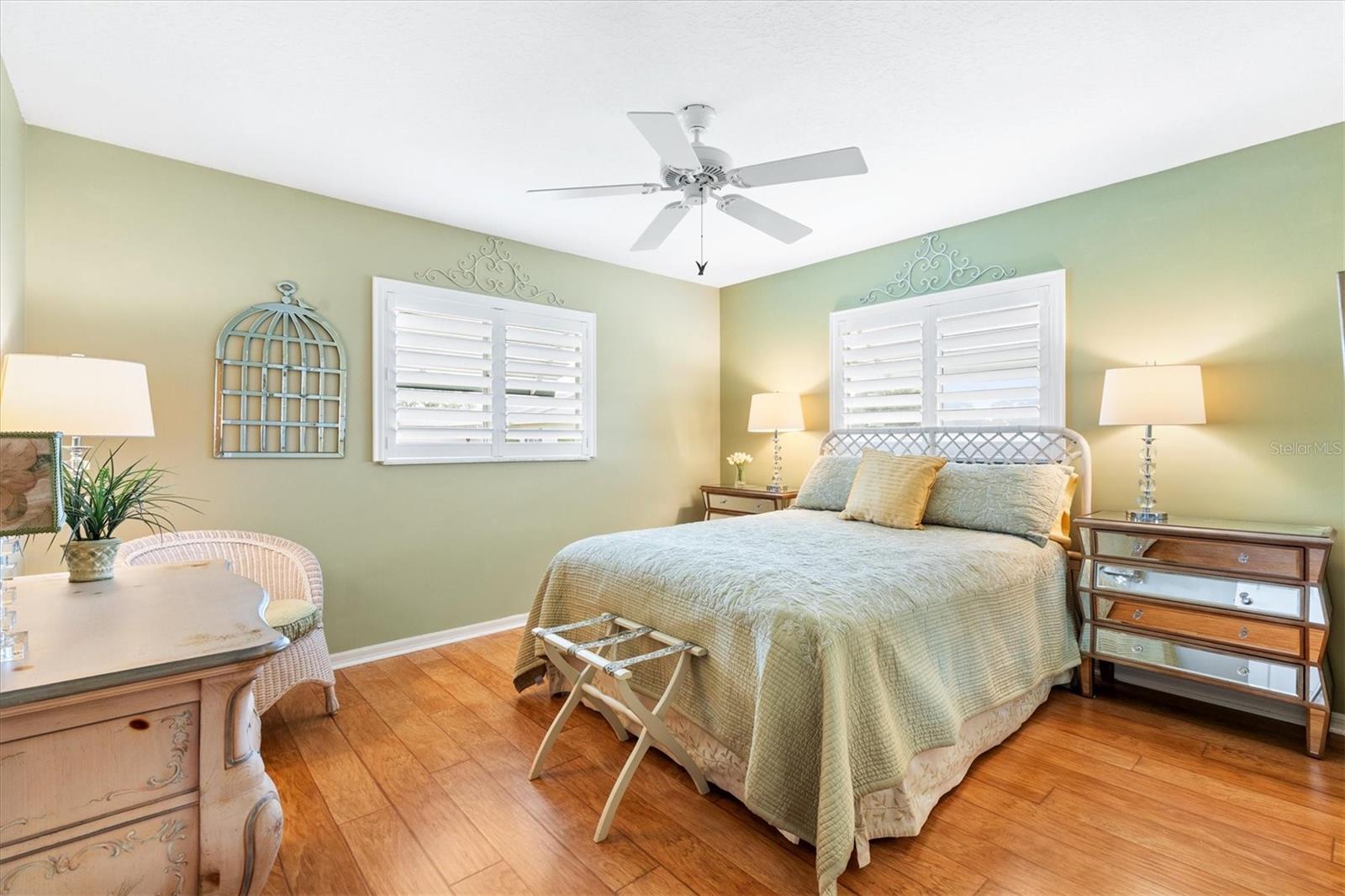 Image 24 of 52 For 17990 100th Terrace