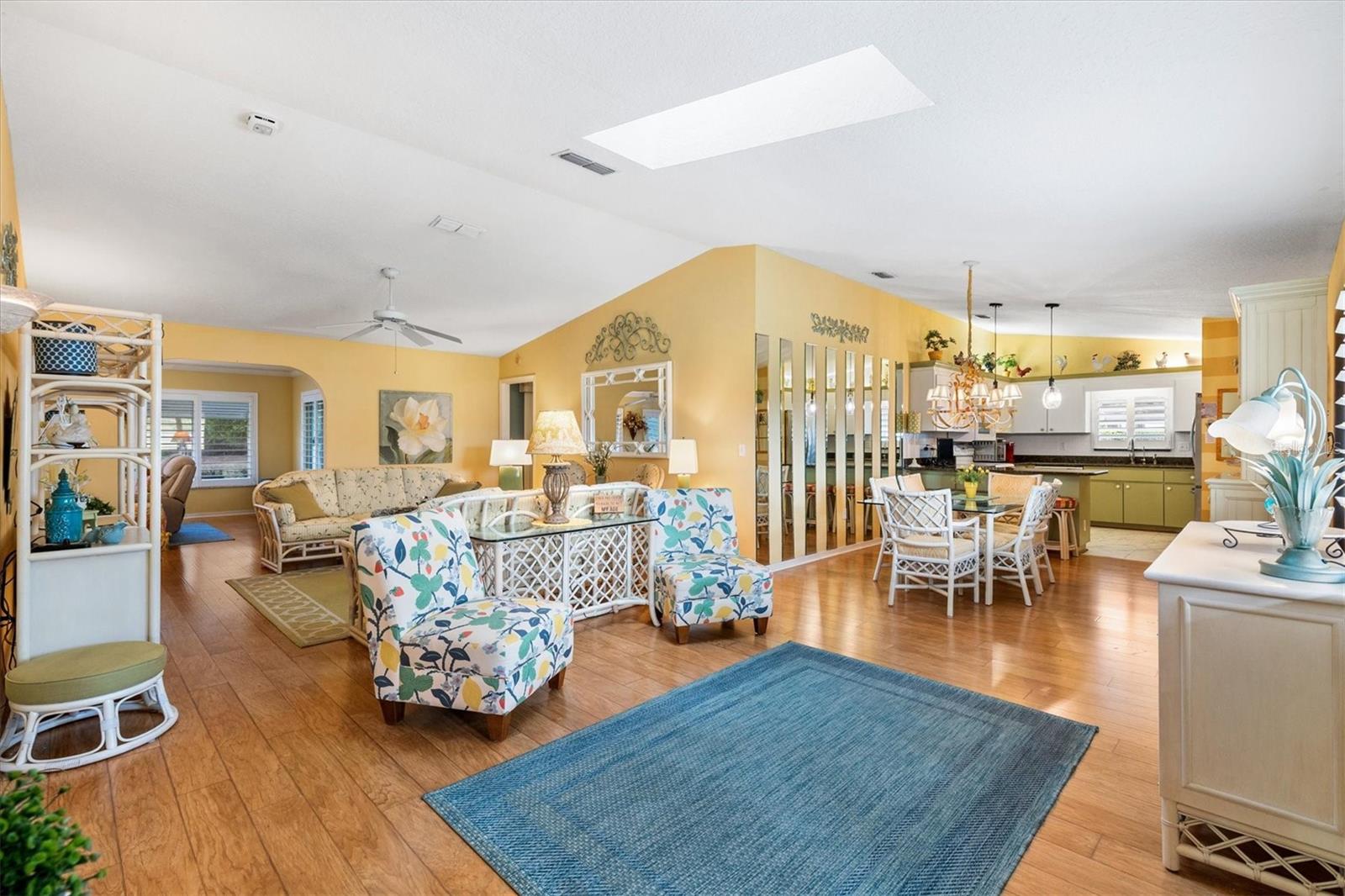 Image 5 of 52 For 17990 100th Terrace