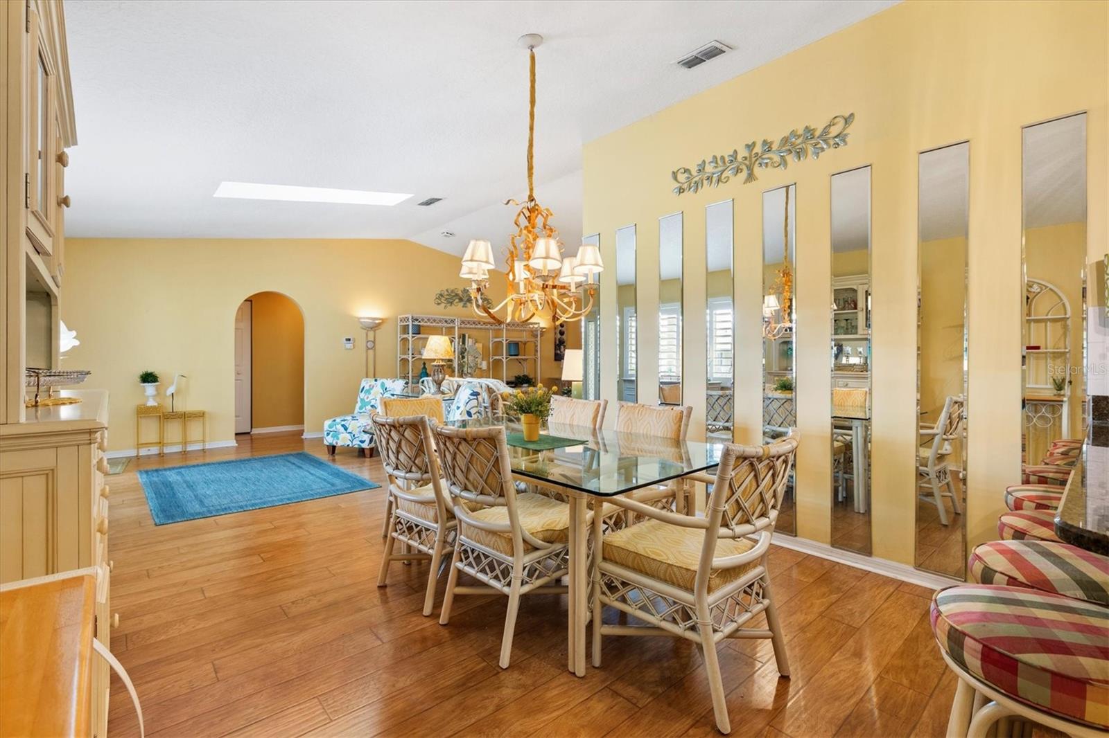 Image 8 of 52 For 17990 100th Terrace