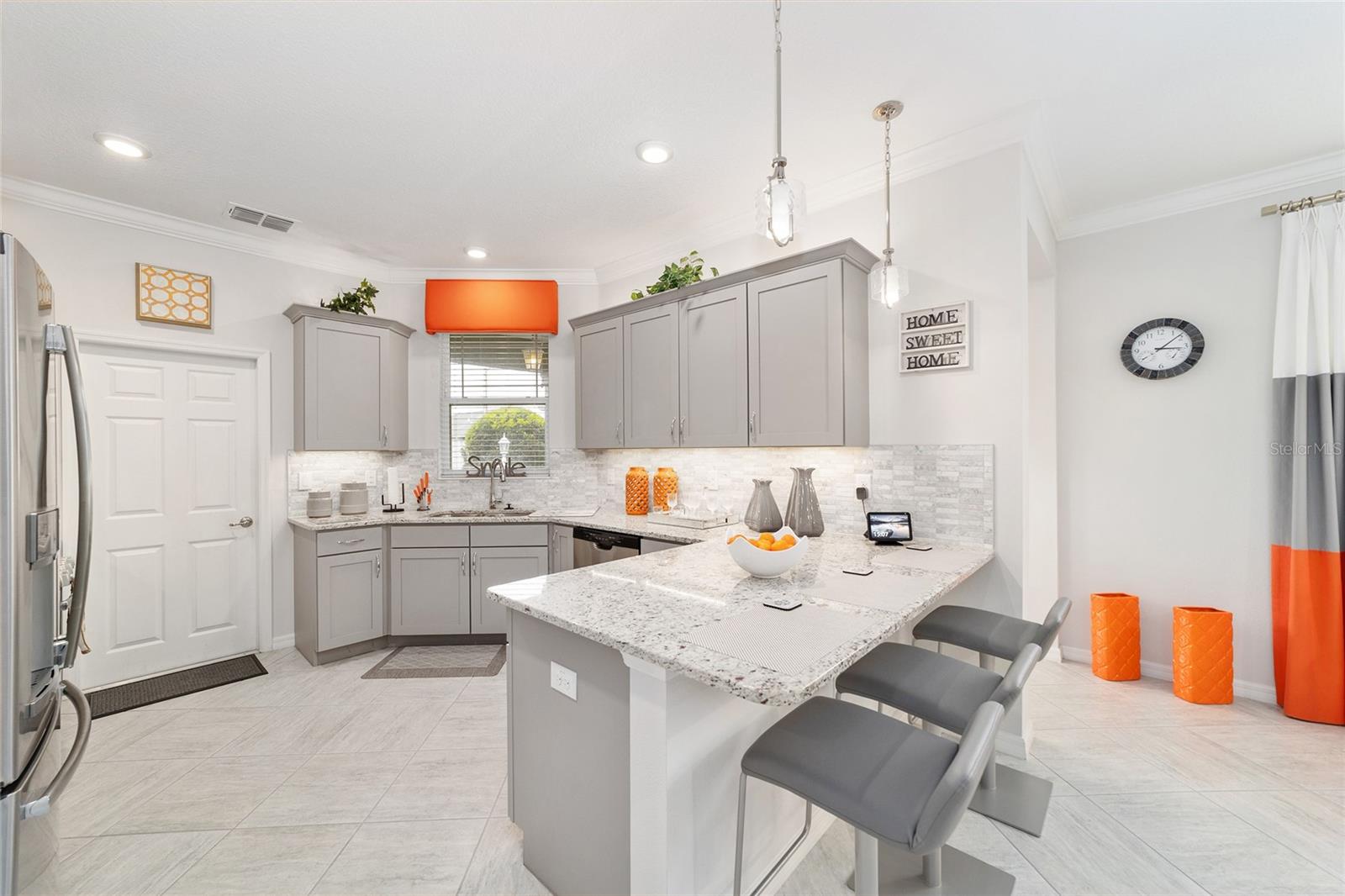 Image 25 of 52 For 7953 89th Loop