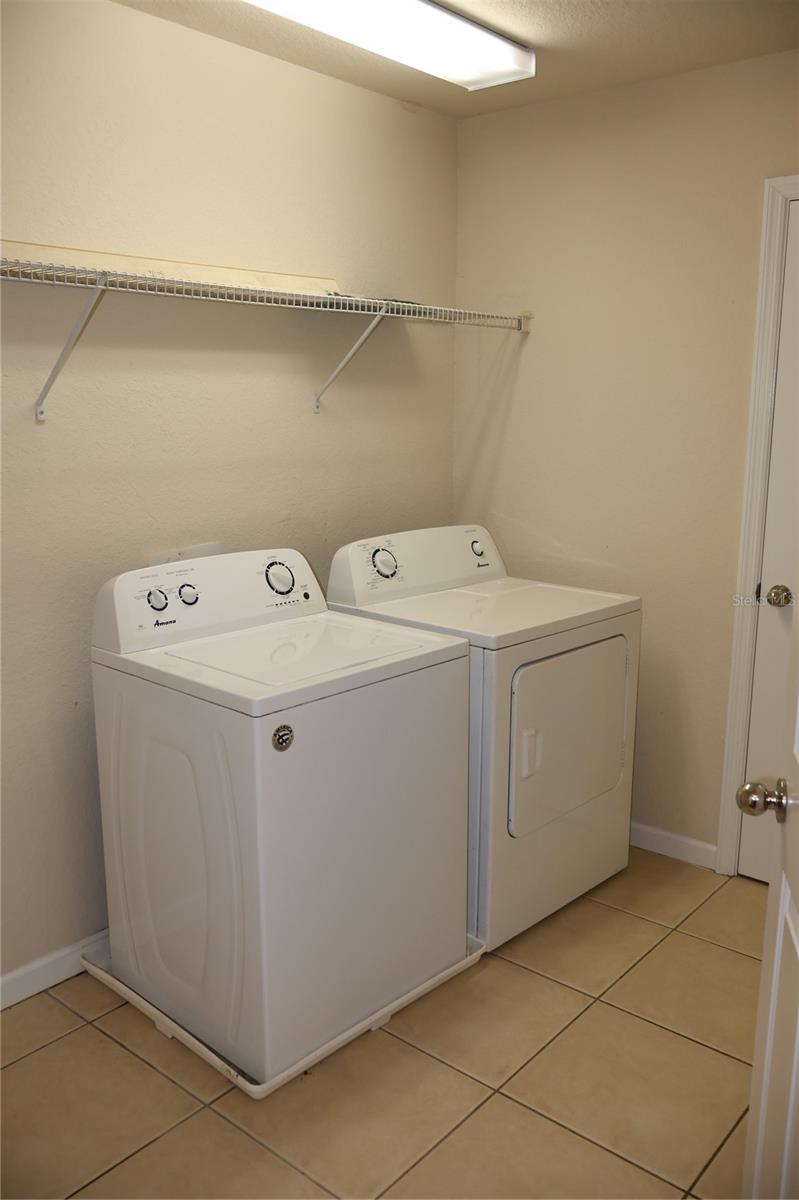 Image 28 of 63 For 4013 51st Court