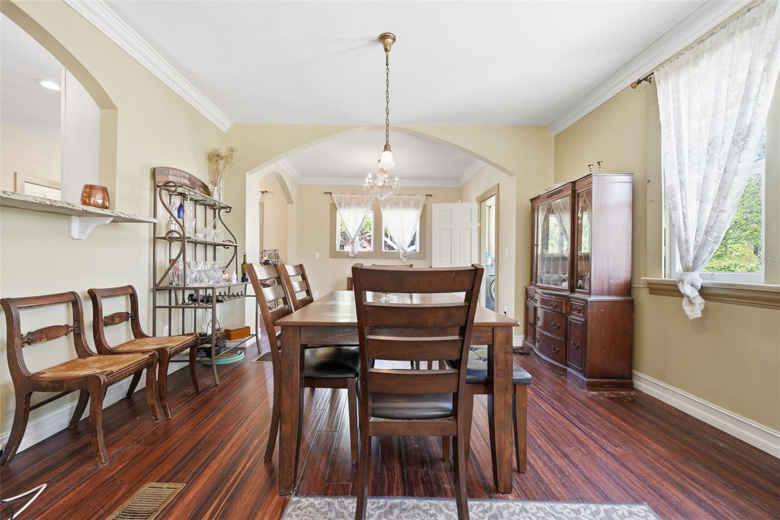 Image 12 of 65 For 812 Sanford Avenue