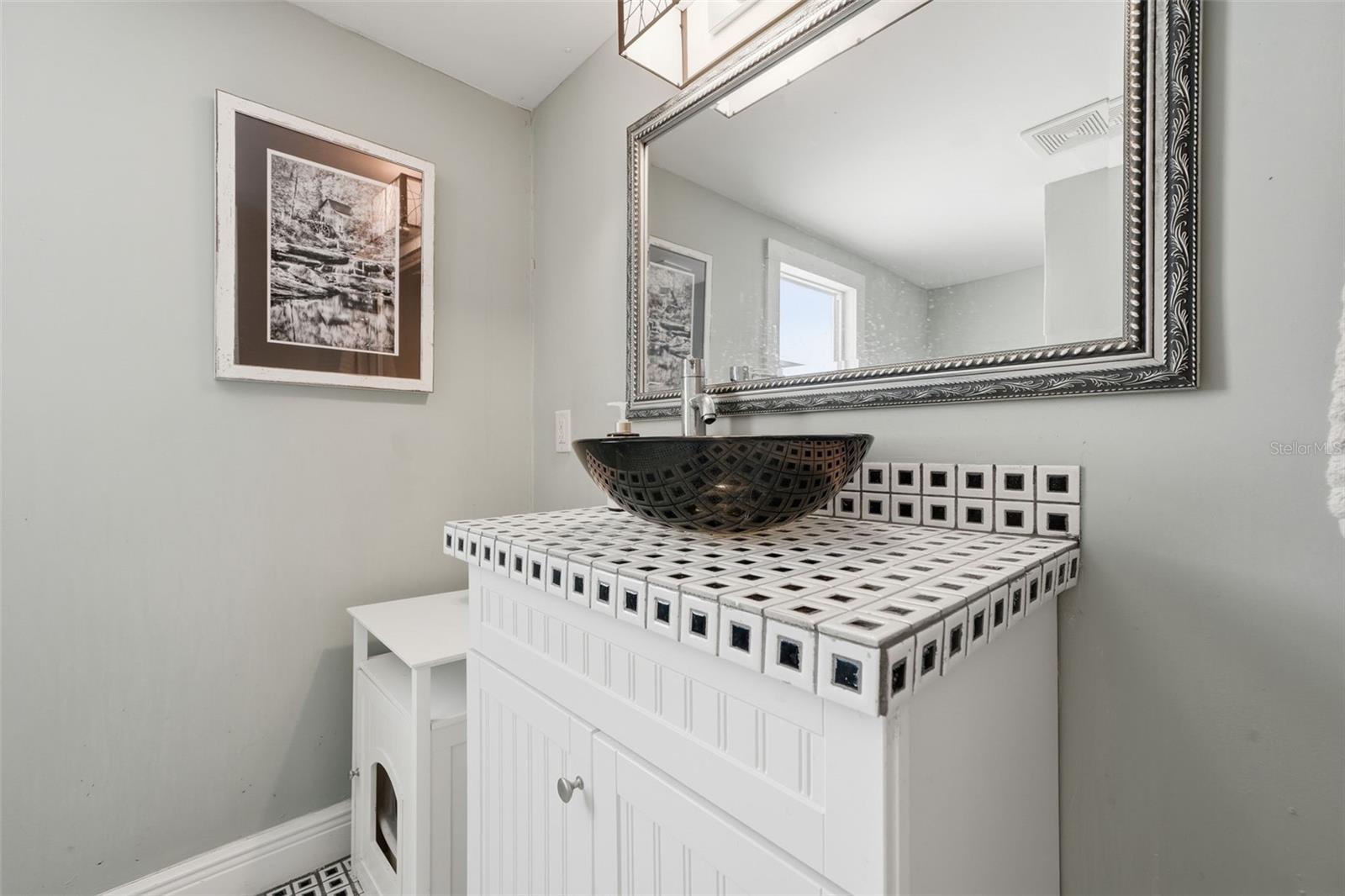 Image 29 of 65 For 812 Sanford Avenue