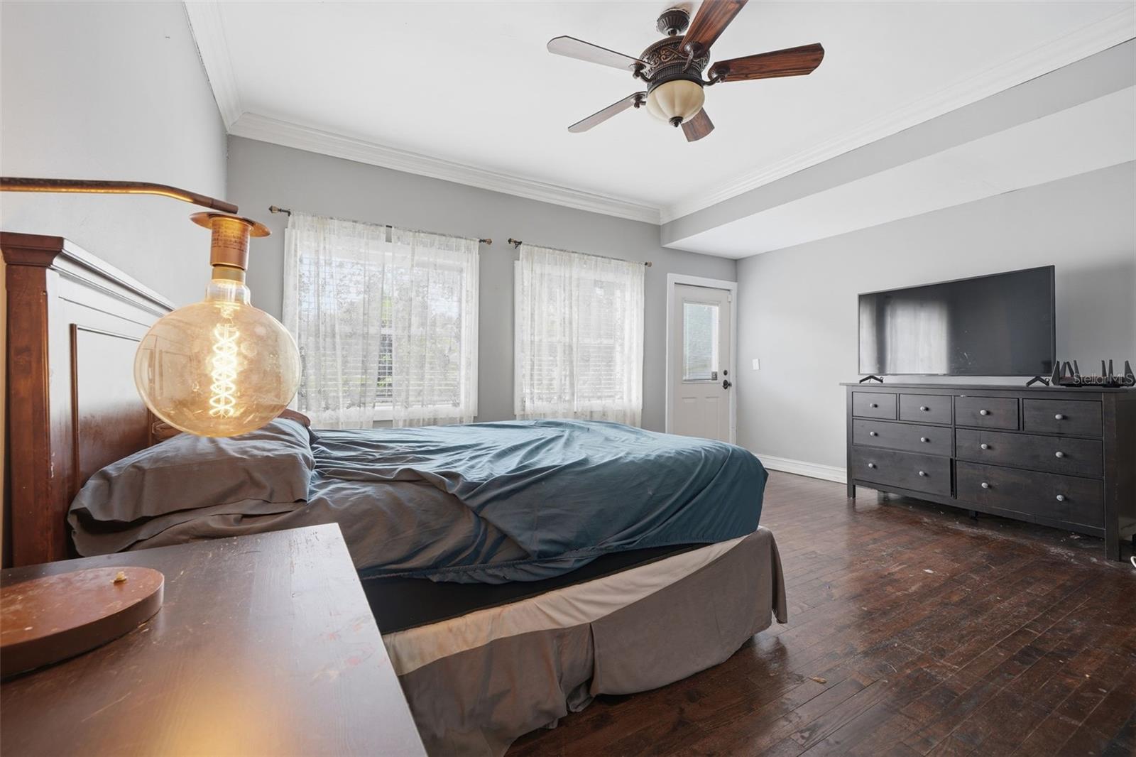 Image 31 of 65 For 812 Sanford Avenue