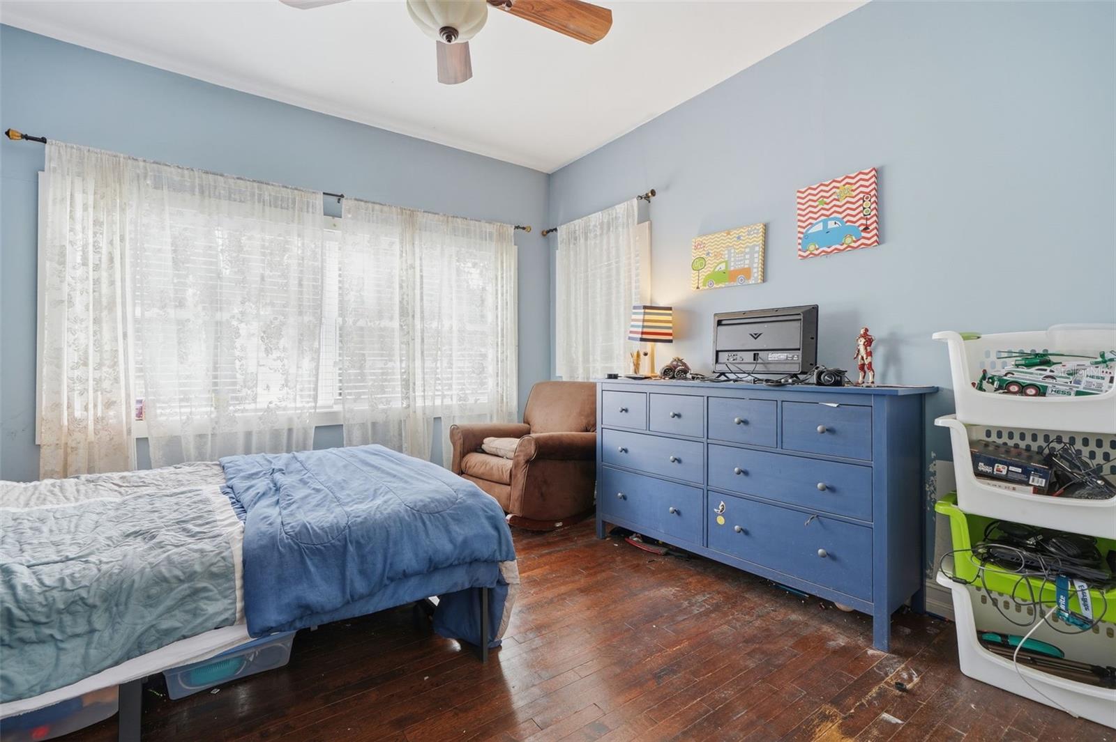 Image 34 of 65 For 812 Sanford Avenue