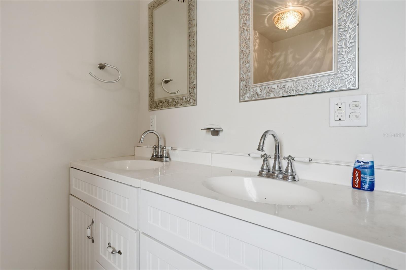 Image 41 of 65 For 812 Sanford Avenue