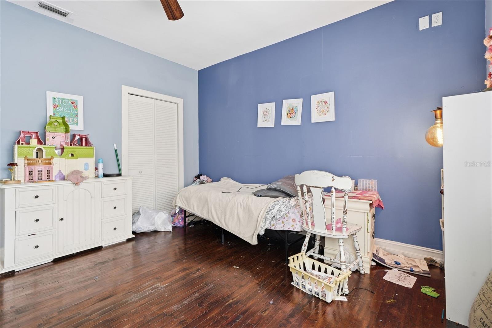 Image 42 of 65 For 812 Sanford Avenue