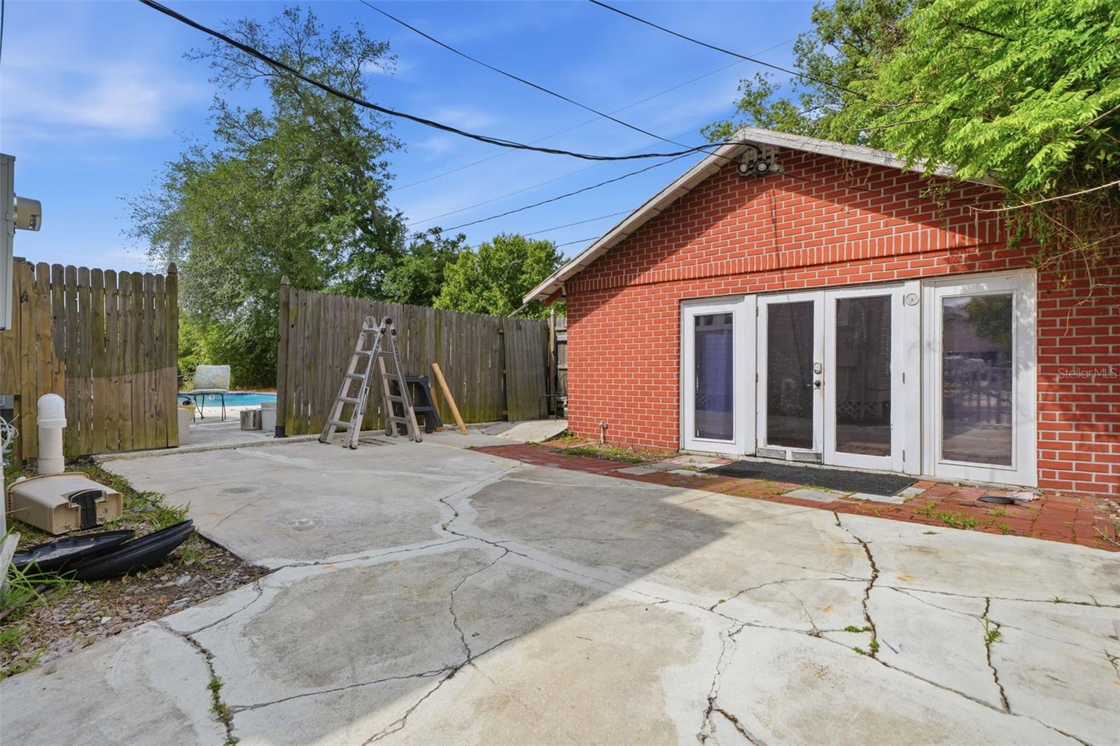 Image 51 of 65 For 812 Sanford Avenue