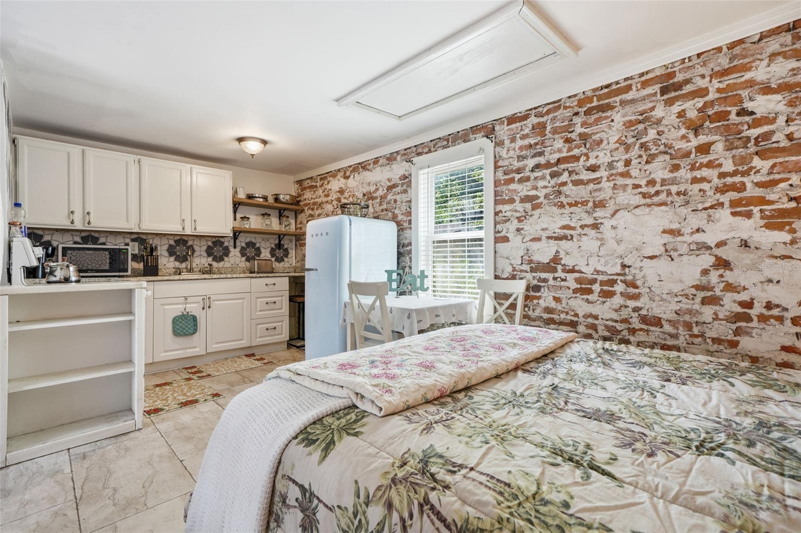 Image 53 of 65 For 812 Sanford Avenue