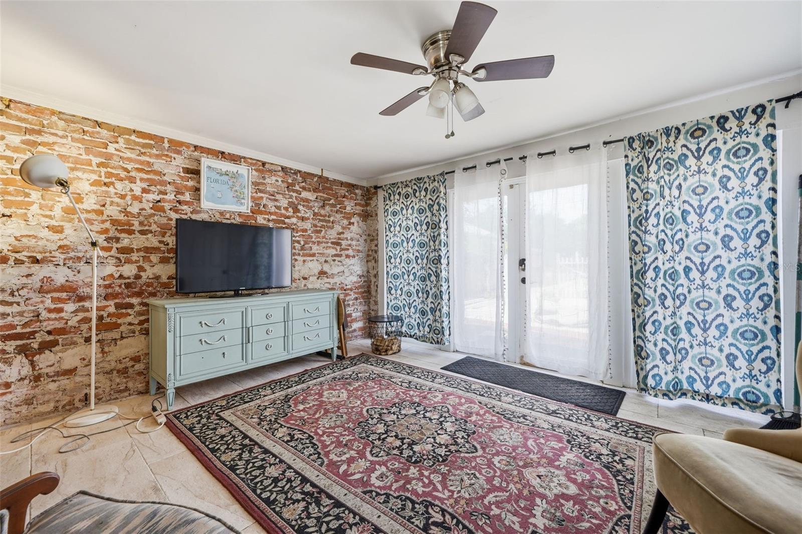 Image 54 of 65 For 812 Sanford Avenue