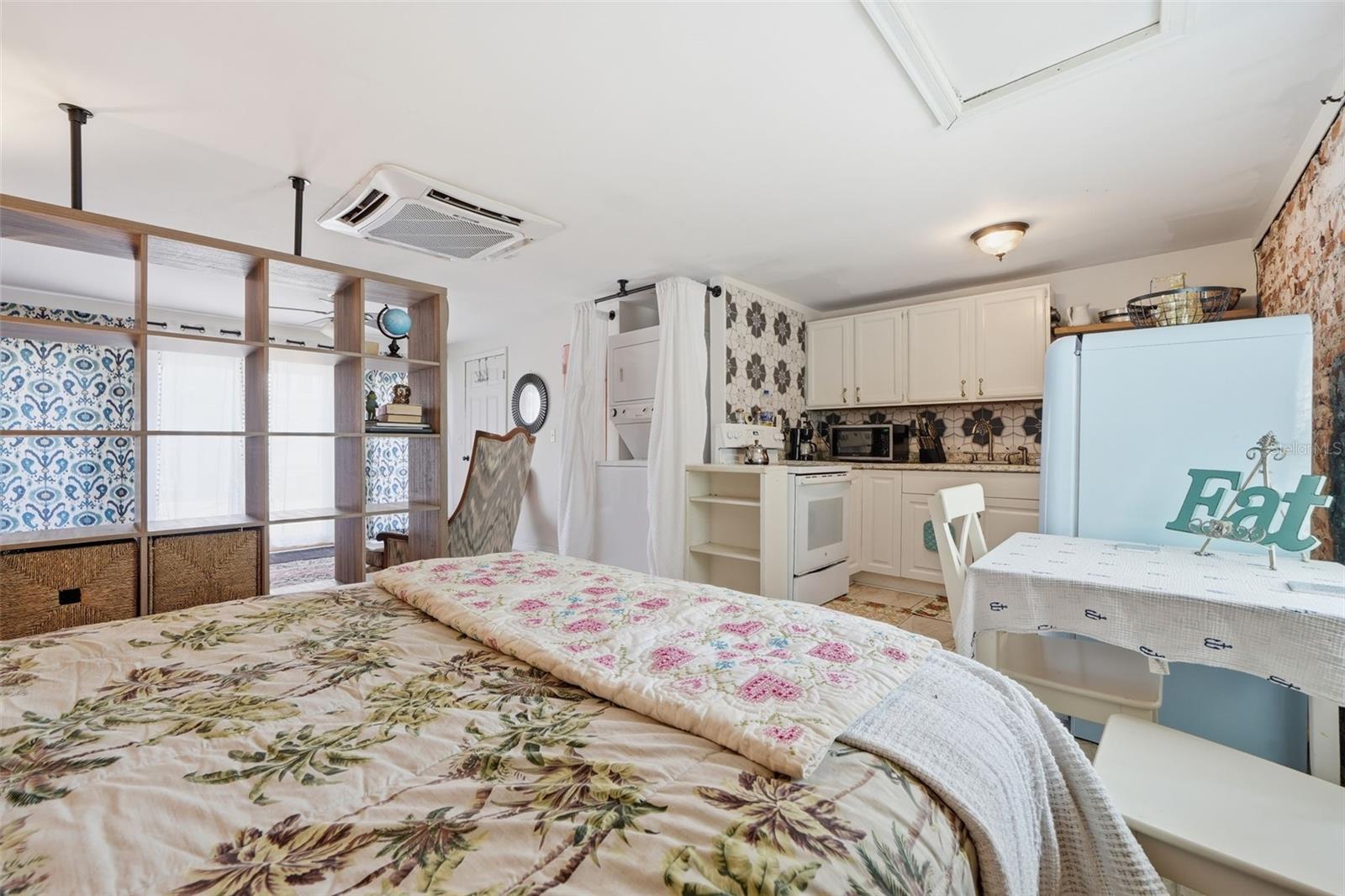 Image 55 of 65 For 812 Sanford Avenue