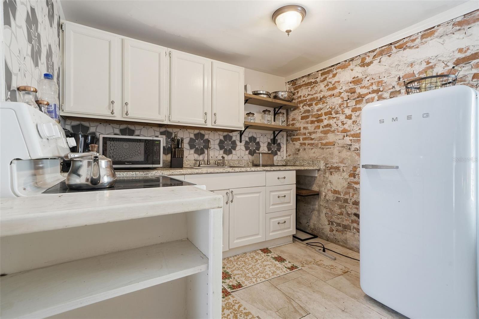 Image 57 of 65 For 812 Sanford Avenue