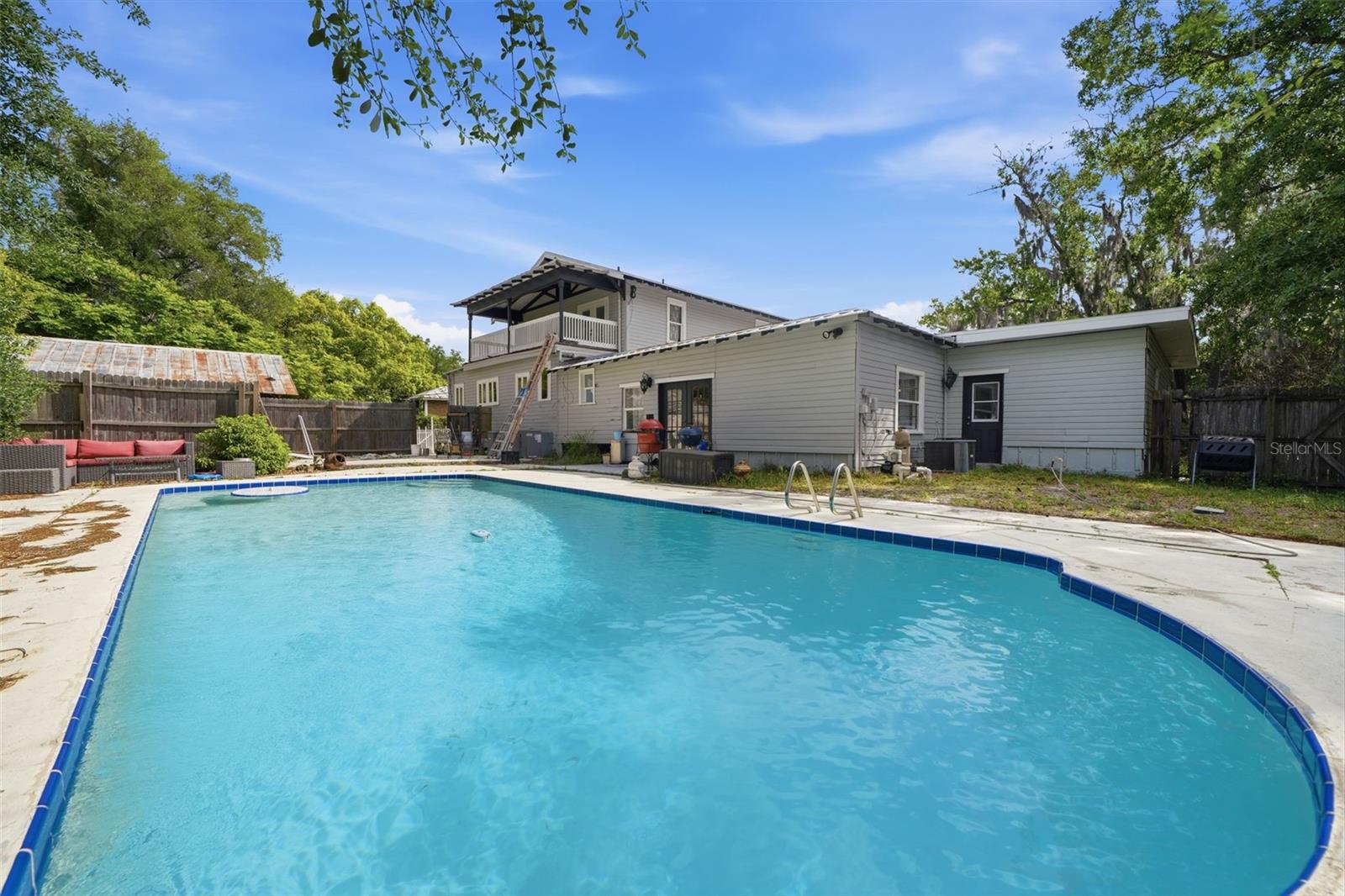 Image 61 of 65 For 812 Sanford Avenue