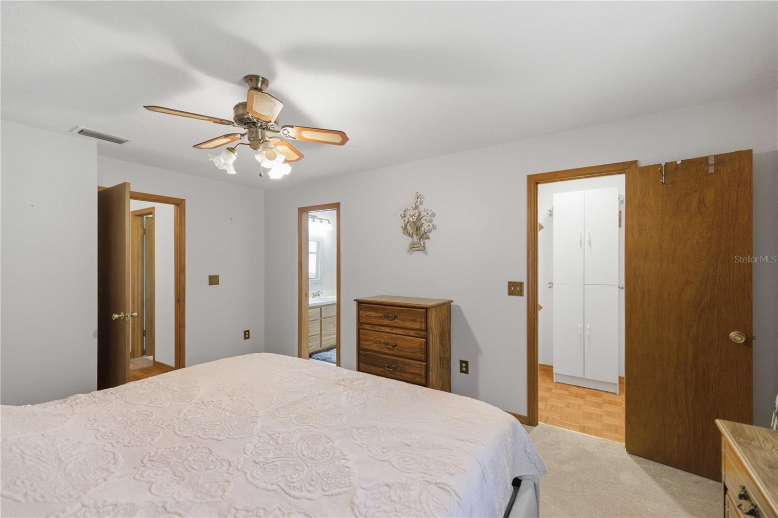 Image 18 of 26 For 4100 4th Terrace