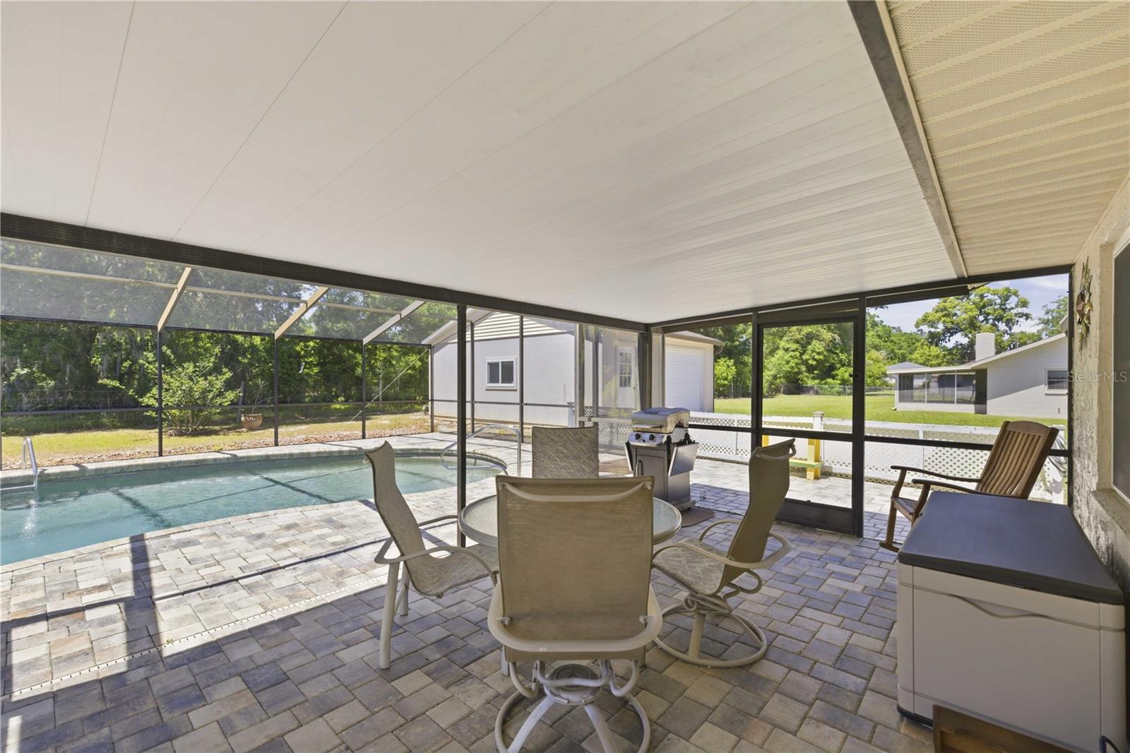 Image 21 of 26 For 4100 4th Terrace