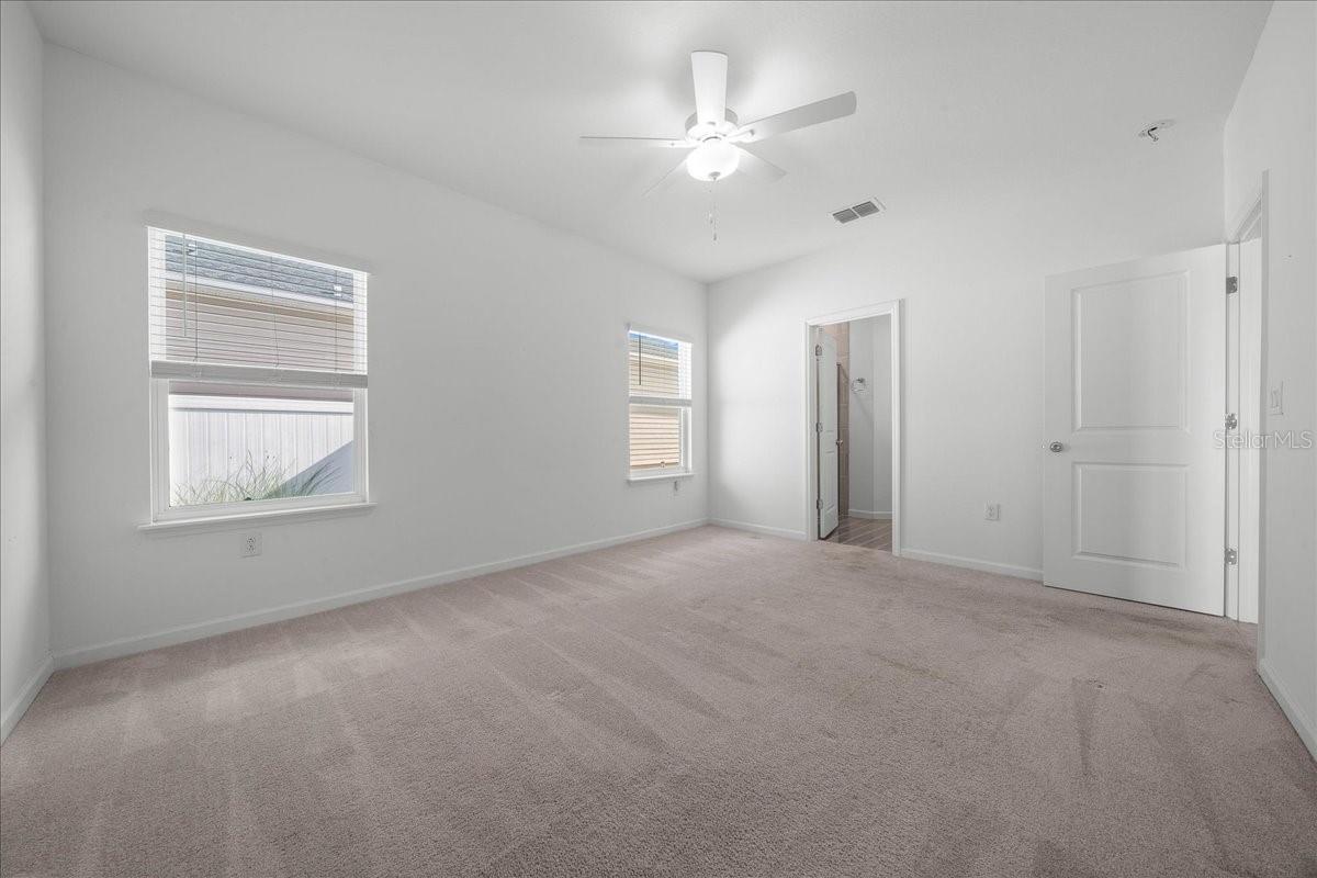 Image 14 of 42 For 7542 76th Terrace