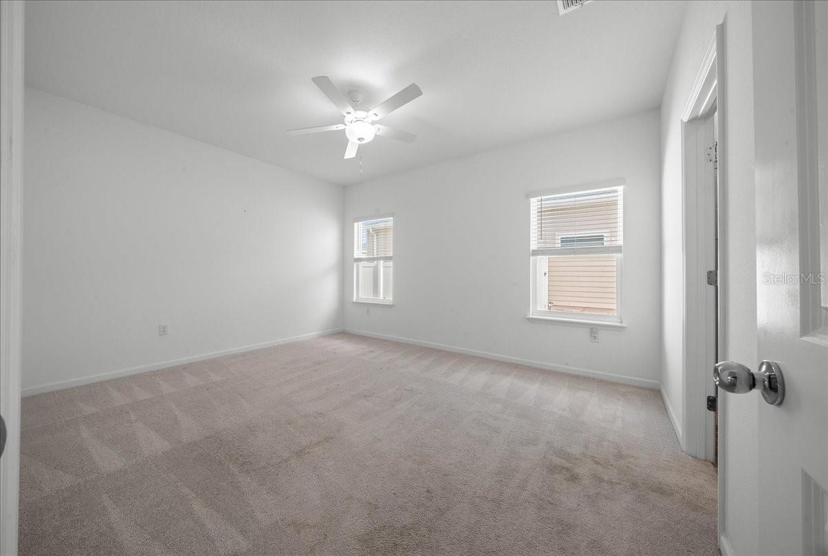 Image 19 of 42 For 7542 76th Terrace