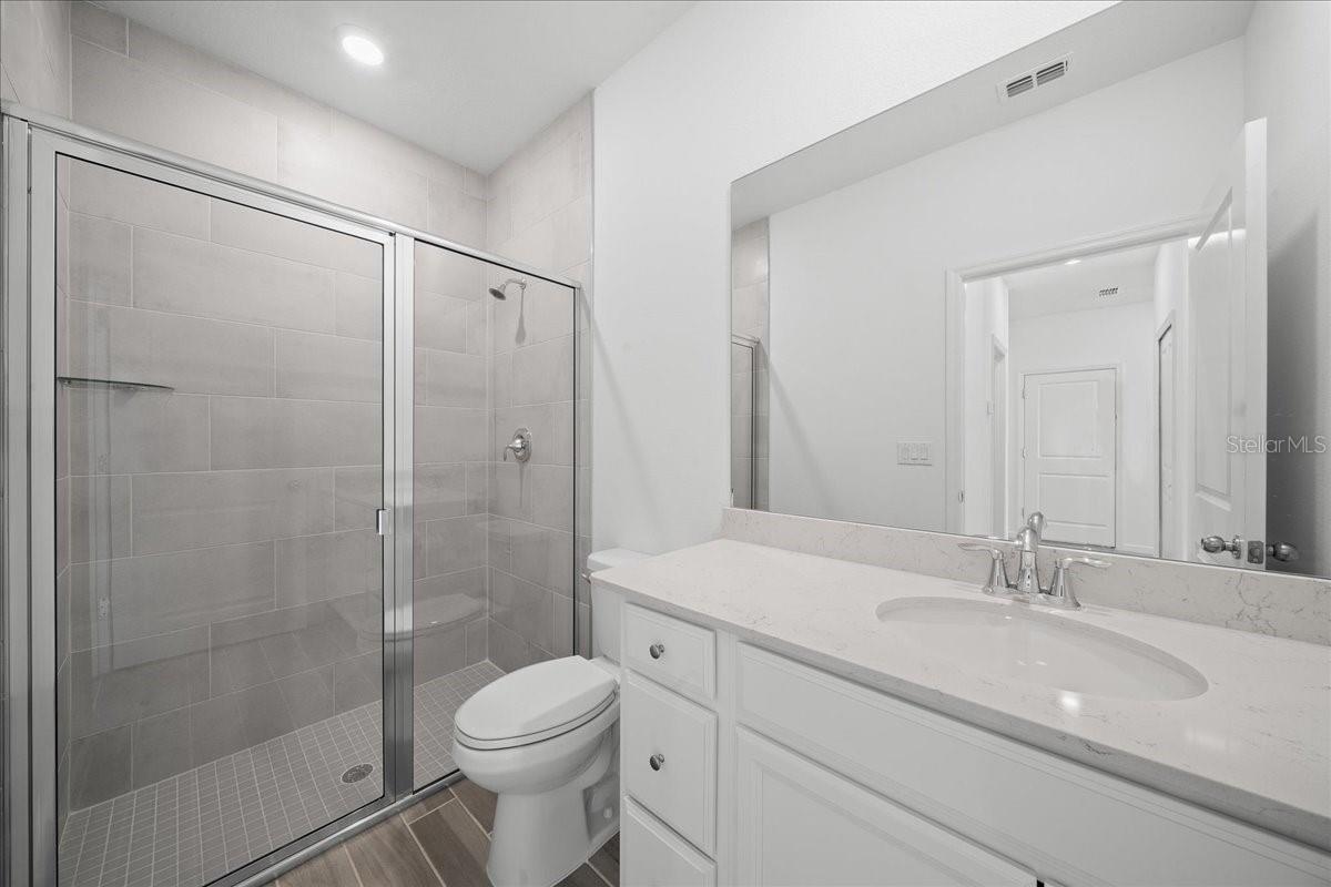 Image 22 of 42 For 7542 76th Terrace