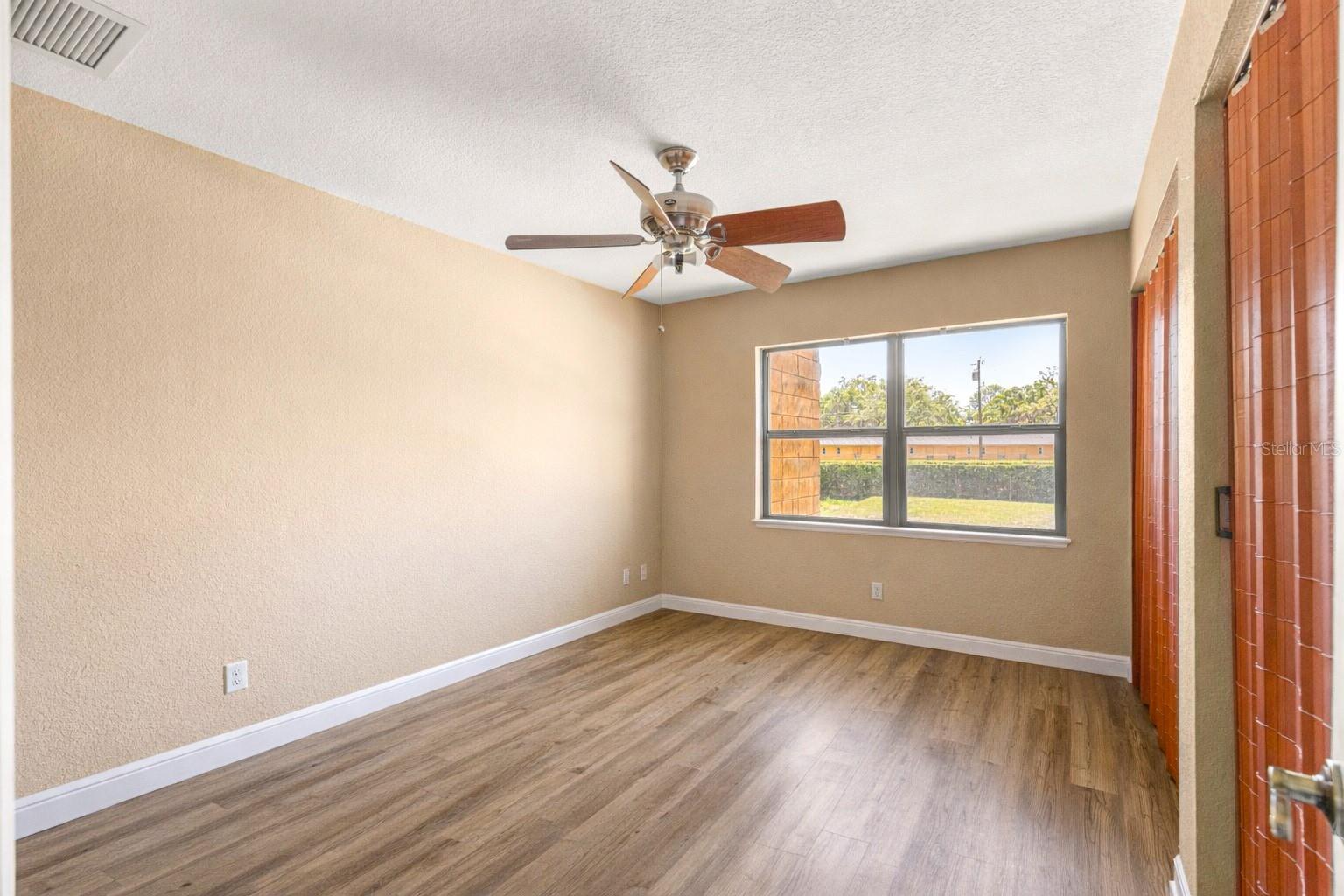 Image 24 of 41 For 2837 3rd Street 203