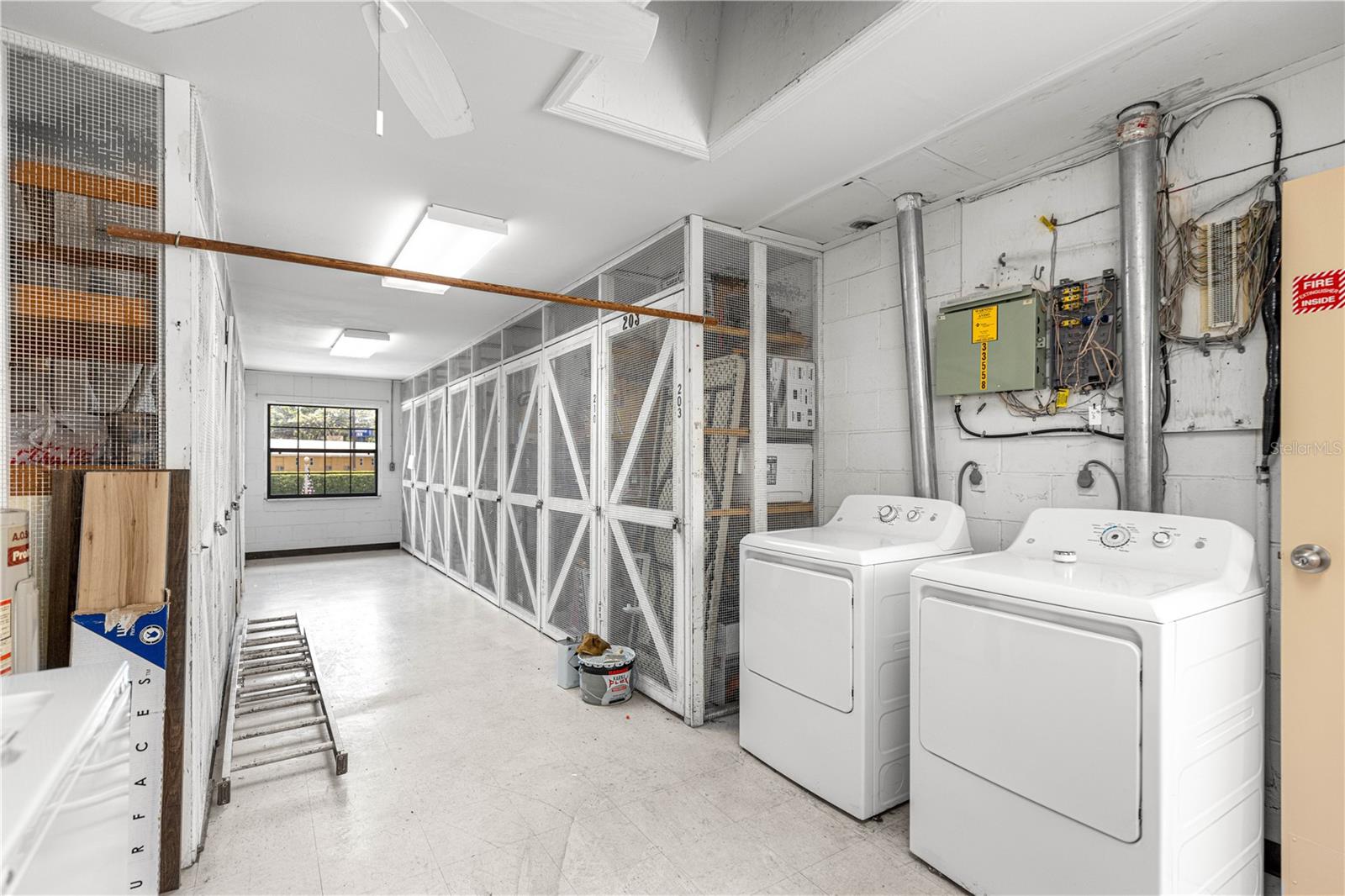 Image 33 of 41 For 2837 3rd Street 203