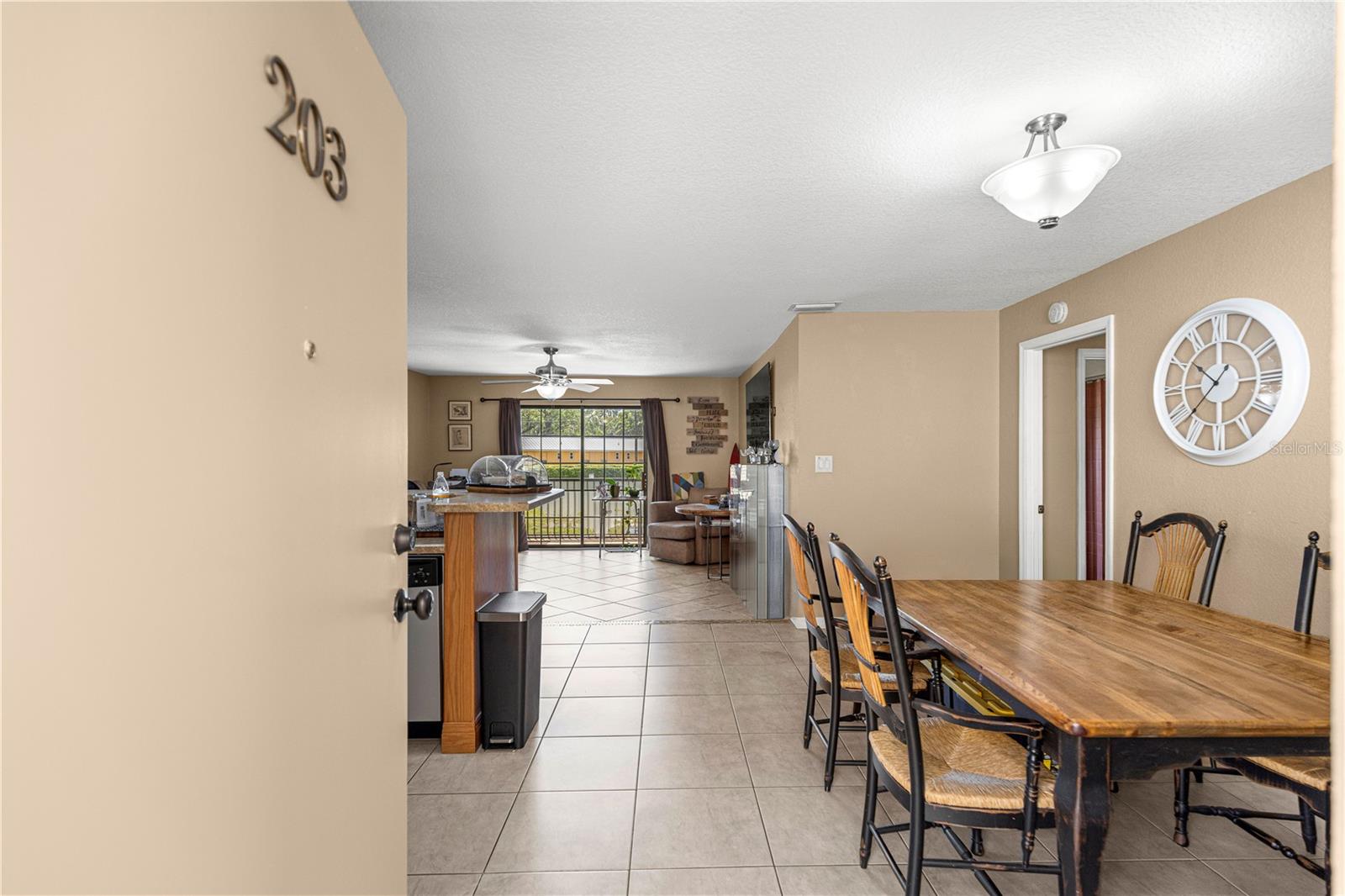 Image 6 of 41 For 2837 3rd Street 203