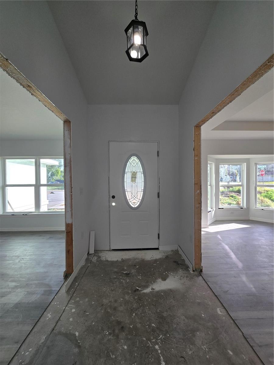 Listing photo id 12 for 18 Hemlock Radial Trail