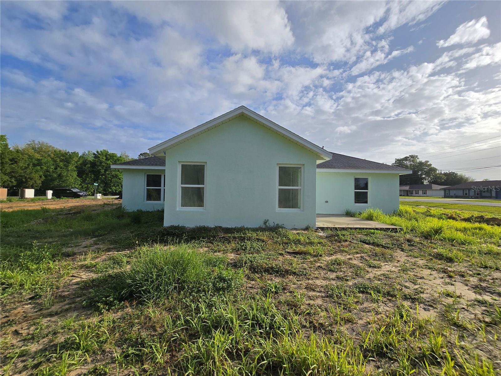 Listing photo id 4 for 18 Hemlock Radial Trail