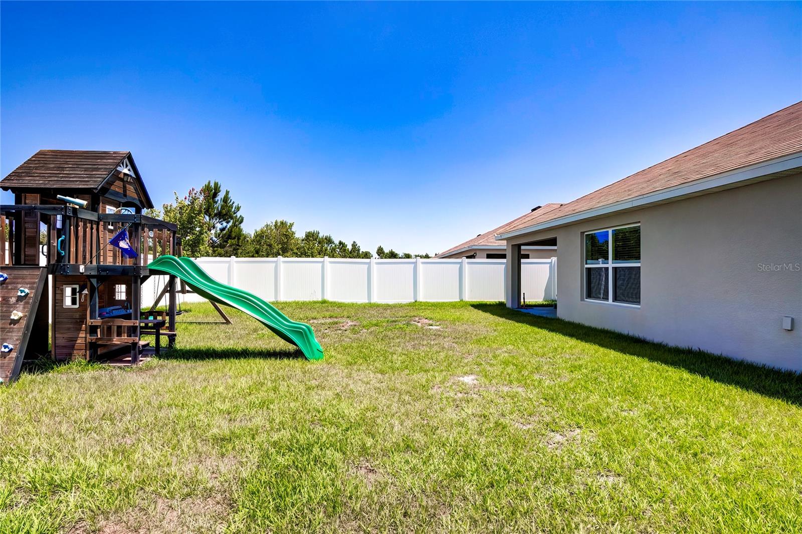 Image 4 of 28 For 4111 Autumn Amber Drive