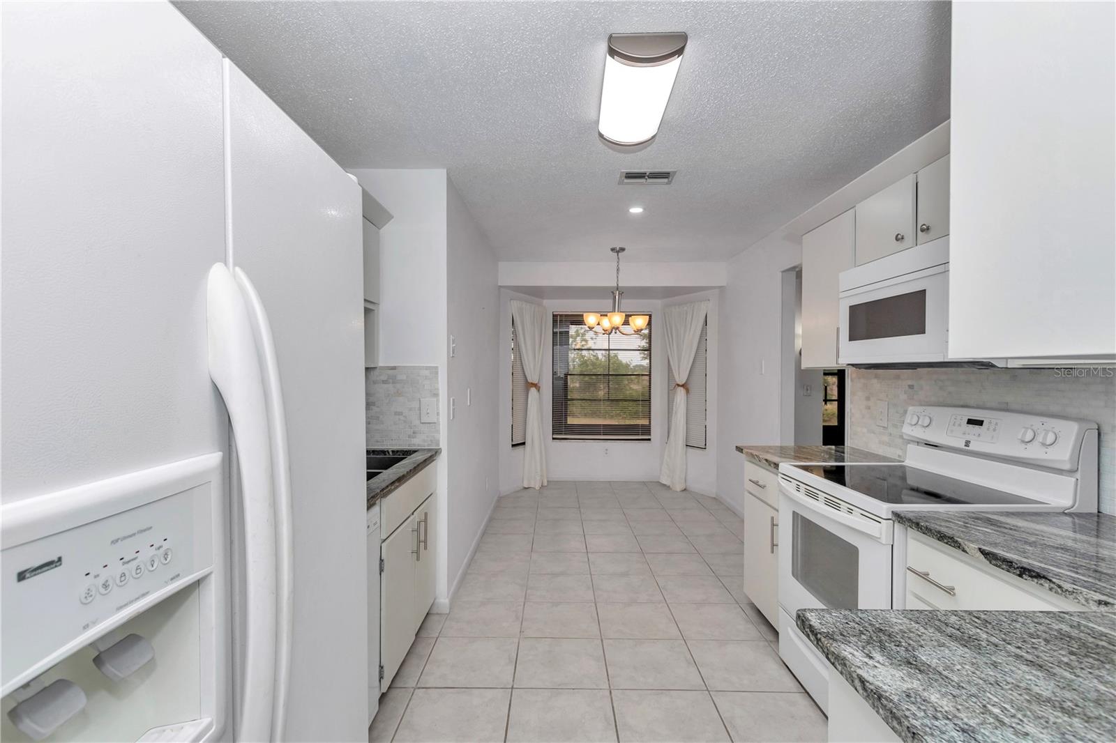 Image 10 of 40 For 21425 Plantation Street