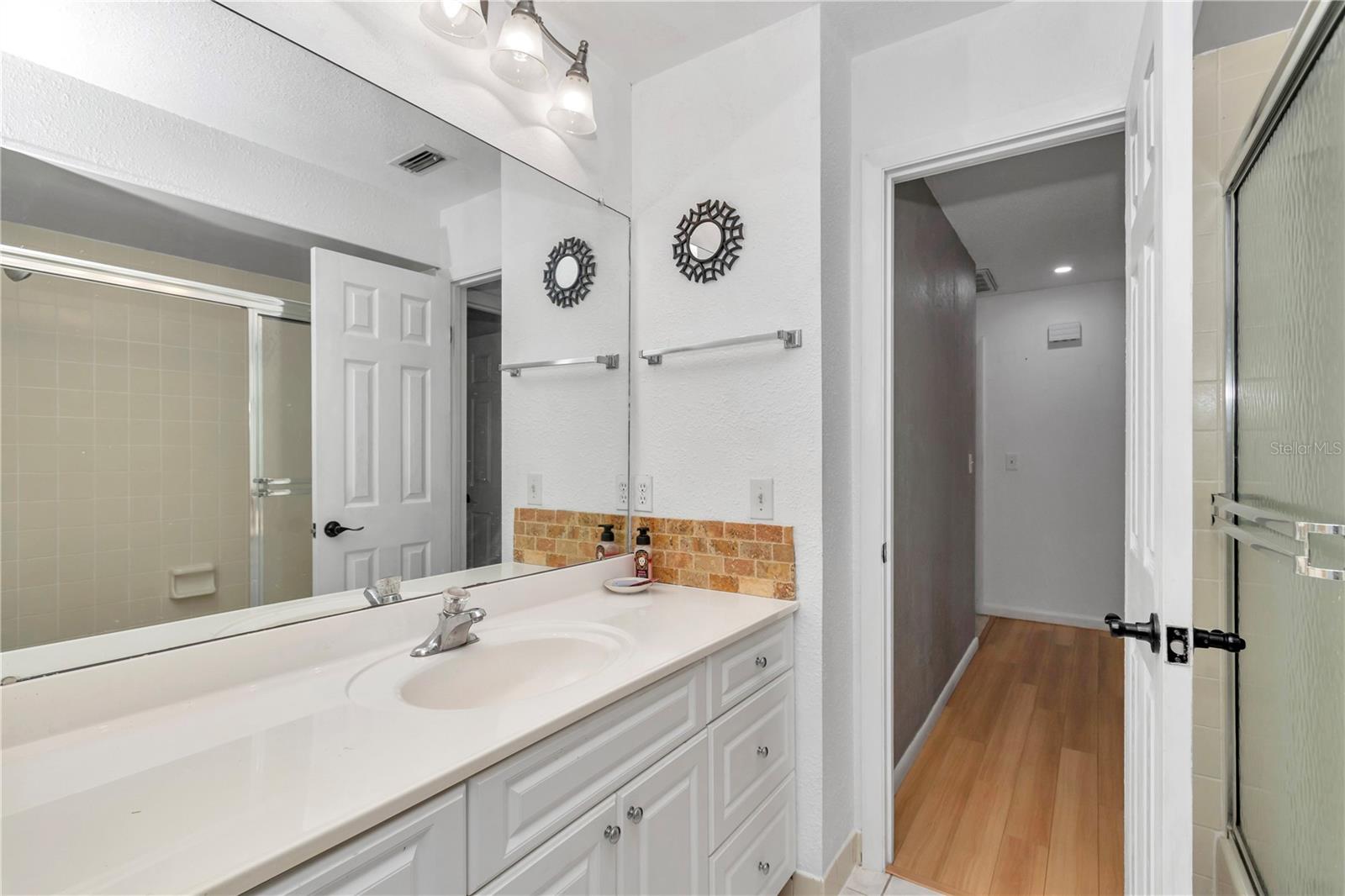 Image 24 of 40 For 21425 Plantation Street