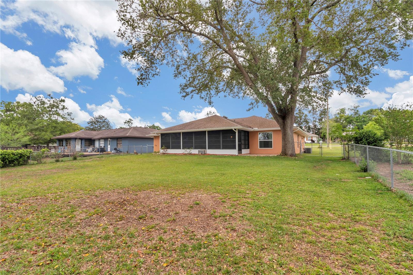 Image 37 of 40 For 21425 Plantation Street