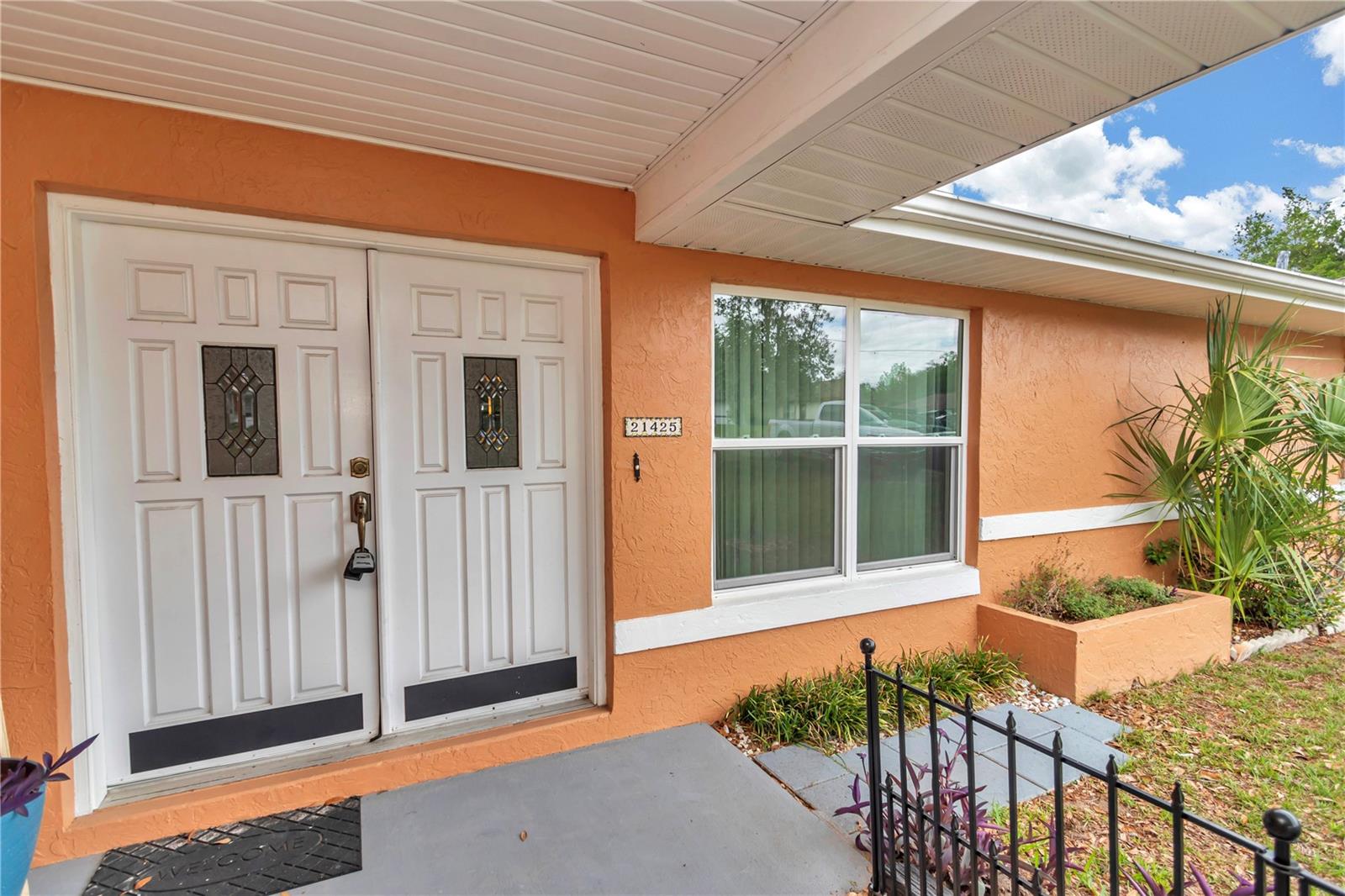 Image 4 of 40 For 21425 Plantation Street