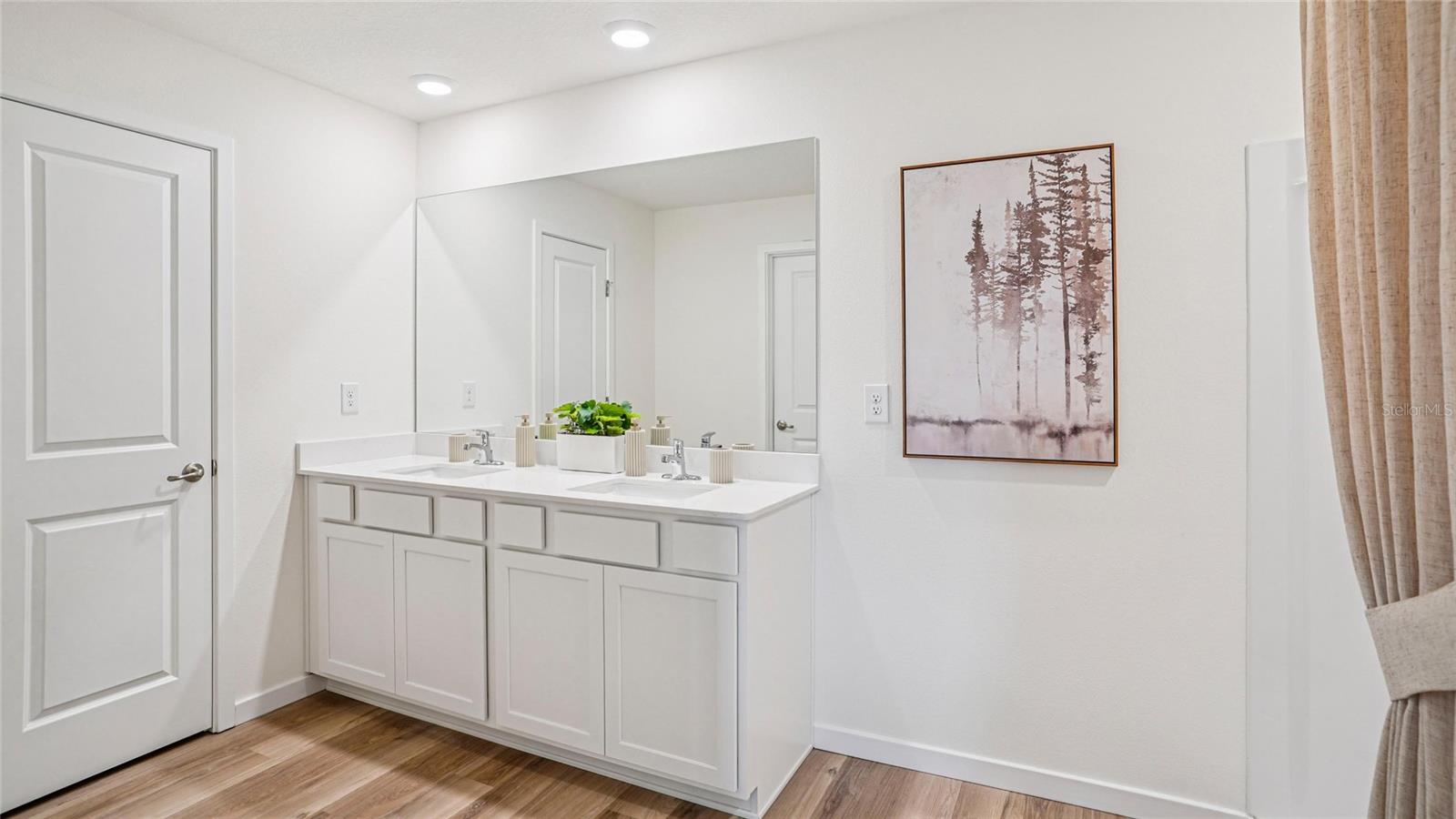 Image 21 of 32 For 3078 Evenmore Way