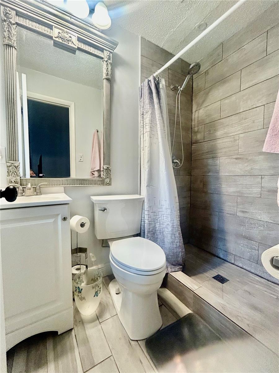 Image 17 of 23 For 3470 16th Avenue